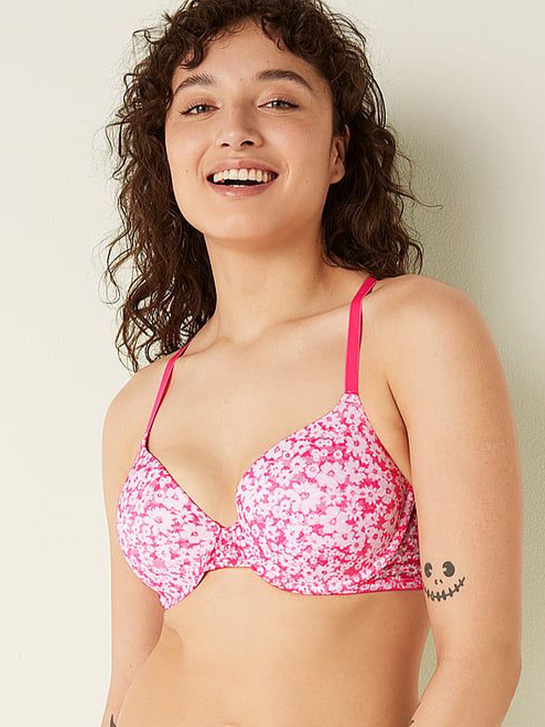 Victoria's Secret Women Everyday Floral Printed Medium Coverage Lightly Padded Bra, Pink
Victoria's Secret Women Everyday Floral Printed Medium Coverage Lightly Padded Bra, Pink