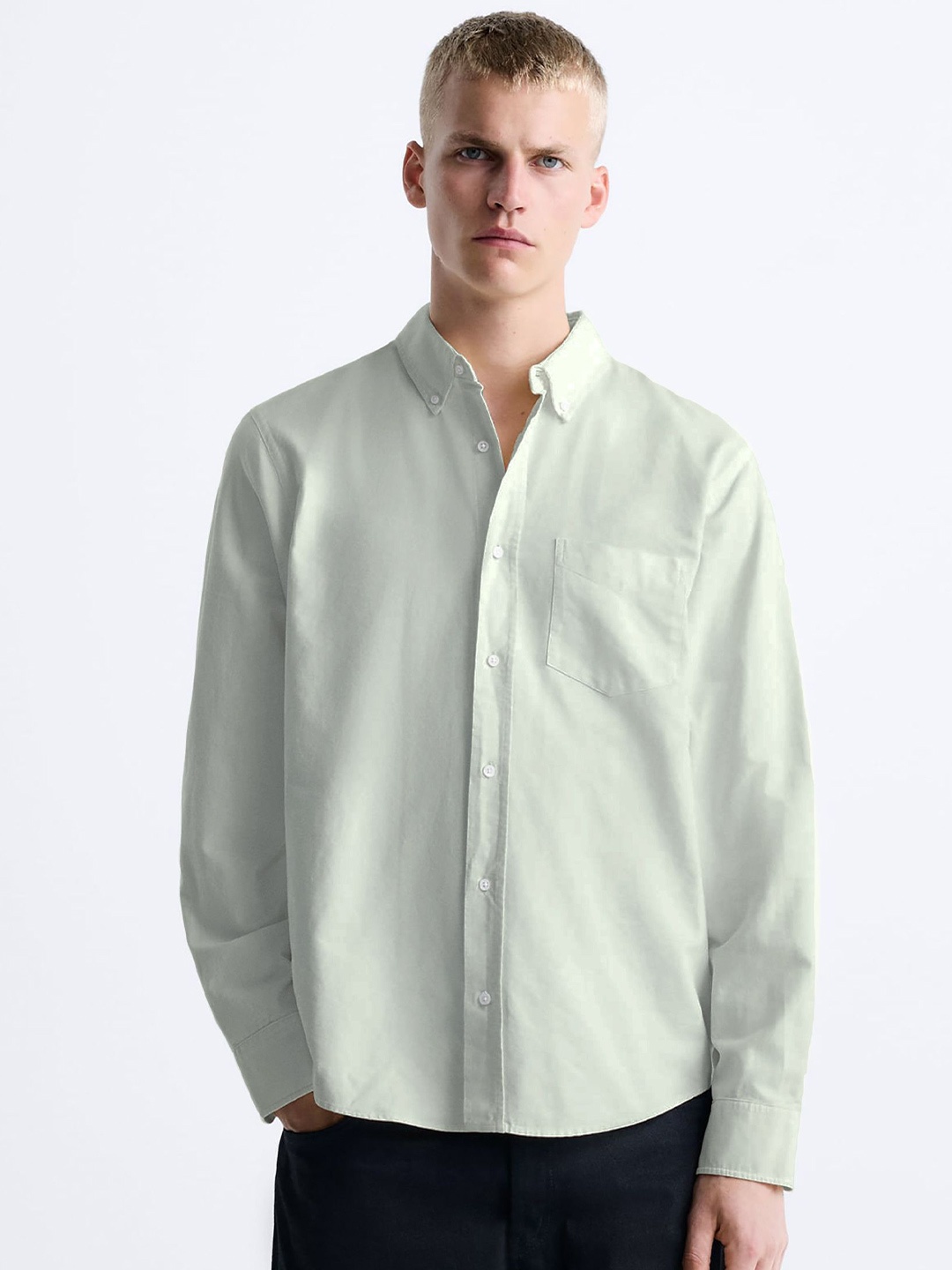 MISCHIEF MONKEY Men Classic Button-Down Collar Solid Cotton Tailored Fit Casual Shirt, Sea green
MISCHIEF MONKEY Men Classic Button-Down Collar Solid Cotton Tailored Fit Casual Shirt, Sea green