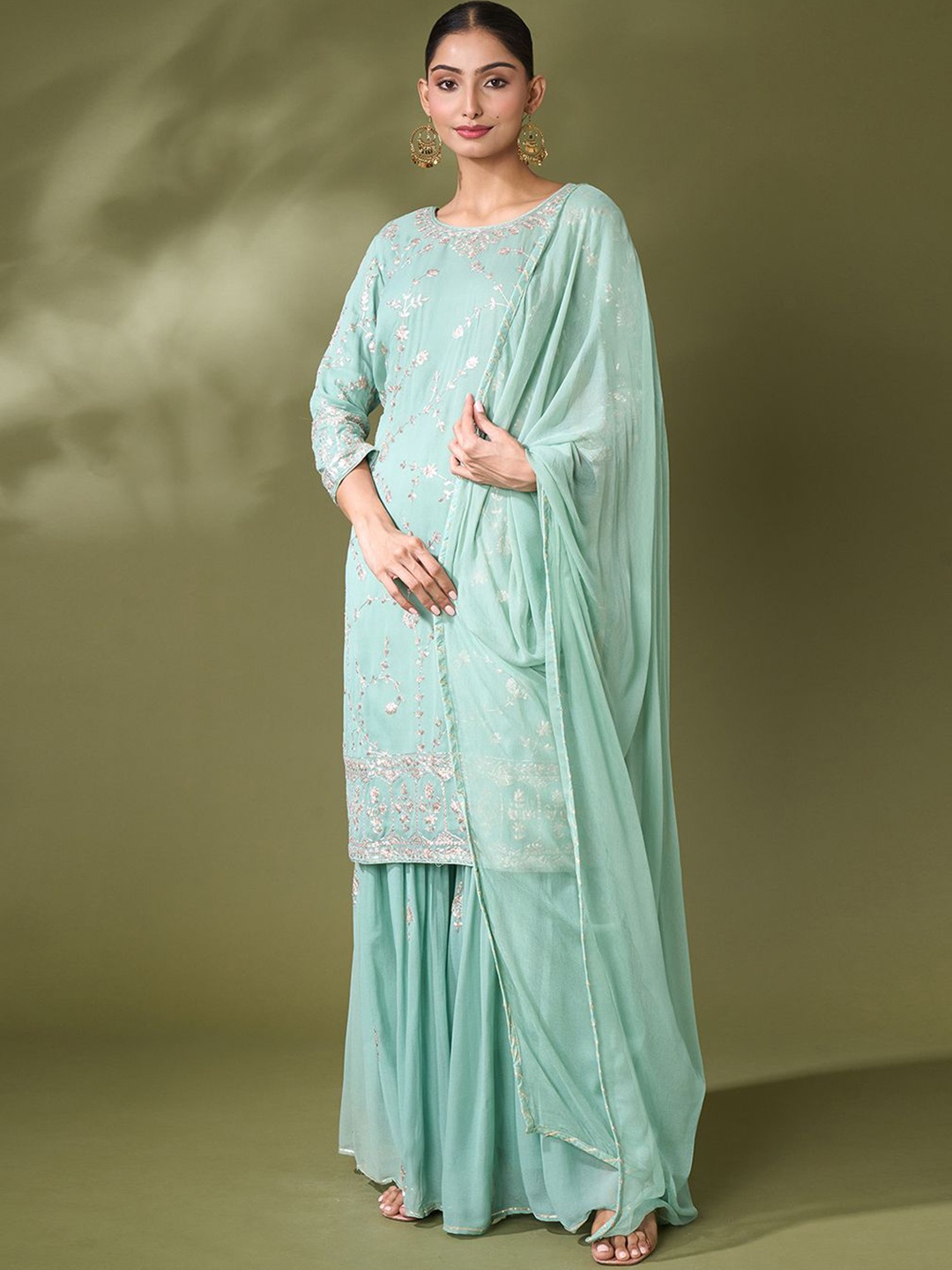 Samyukta Singhani Ethnic Motifs Embroidered Straight Kurta with Sharara & Dupatta, Blue
Samyukta Singhani Ethnic Motifs Embroidered Straight Kurta with Sharara & Dupatta, Blue