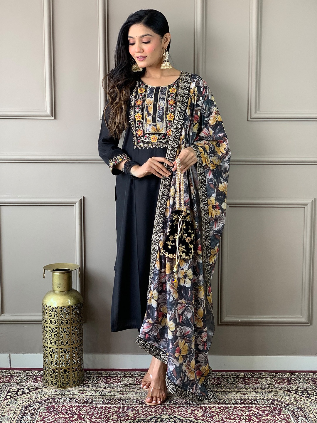 CaniBani Yoke Design Regular Chanderi Silk Straight Kurta with Trousers & Dupatta, Black
CaniBani Yoke Design Regular Chanderi Silk Straight Kurta with Trousers & Dupatta, Black