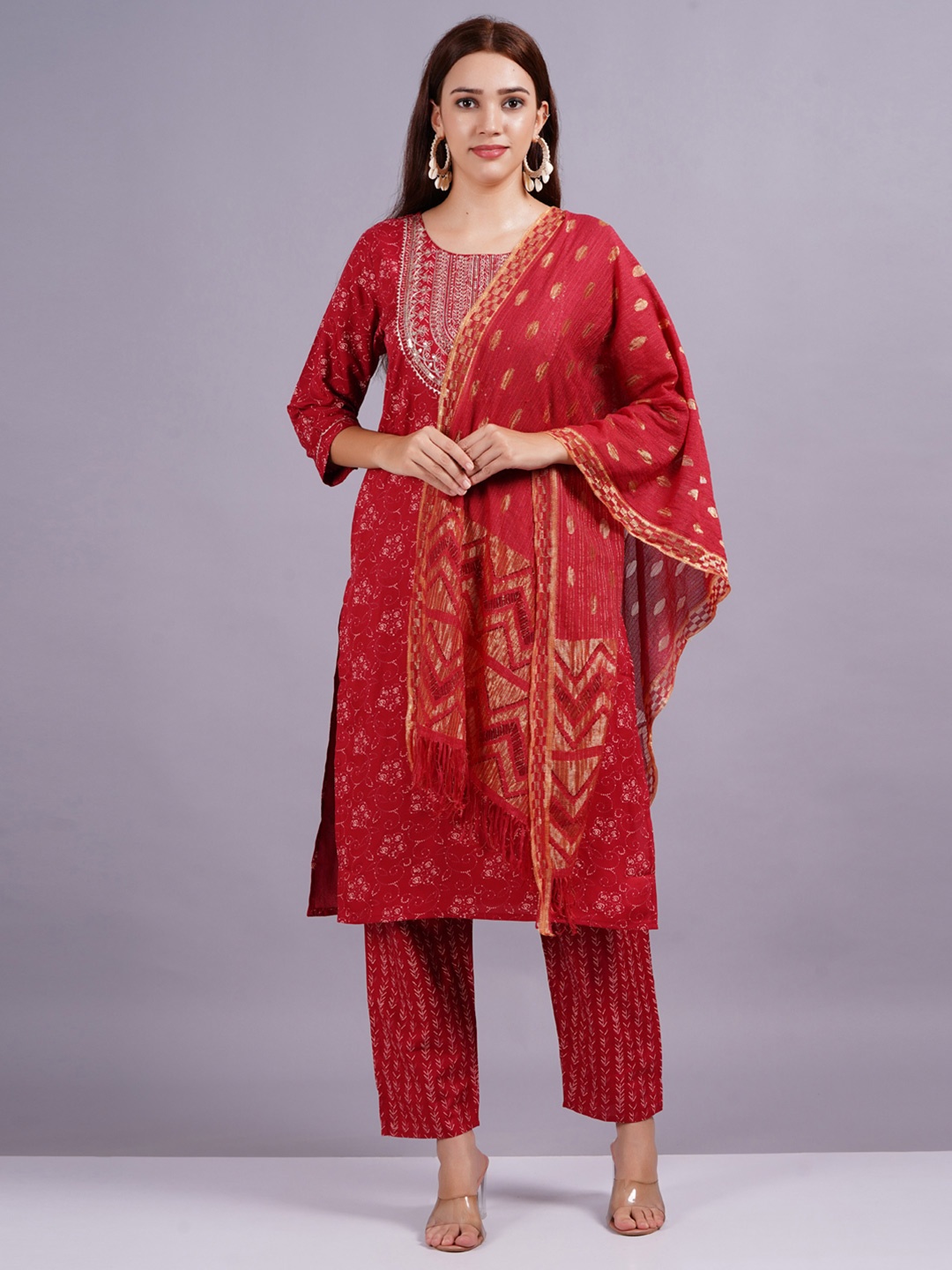 HIGHLIGHT FASHION EXPORT Printed Patchwork Straight Kurta with Trousers & Dupatta, Red
HIGHLIGHT FASHION EXPORT Printed Patchwork Straight Kurta with Trousers & Dupatta, Red