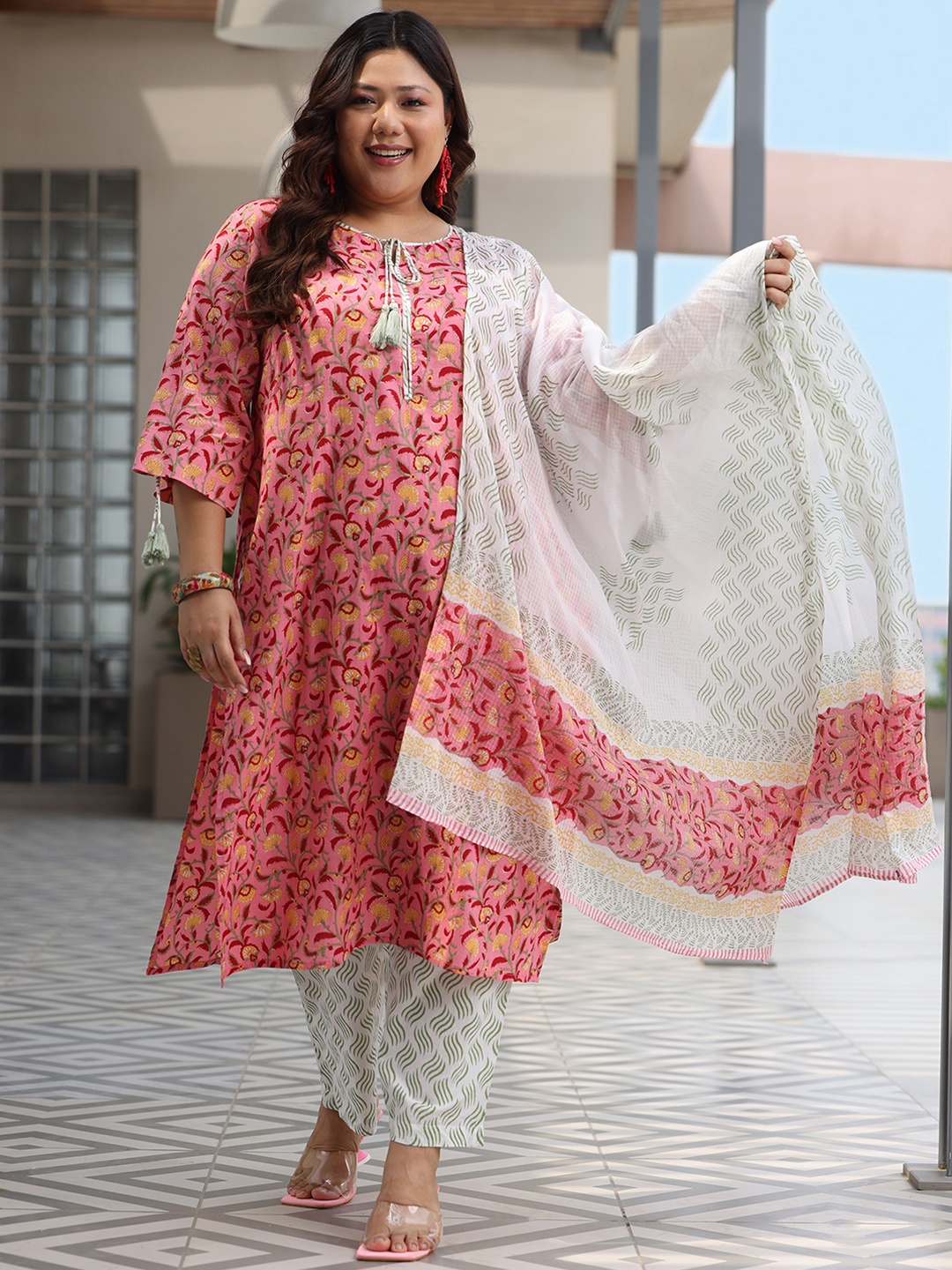 EXTRA LOVE BY LIBAS Plus Size Floral Printed Pure Cotton Kurta With Trouser & Dupatta, Peach
EXTRA LOVE BY LIBAS Plus Size Floral Printed Pure Cotton Kurta With Trouser & Dupatta, Peach