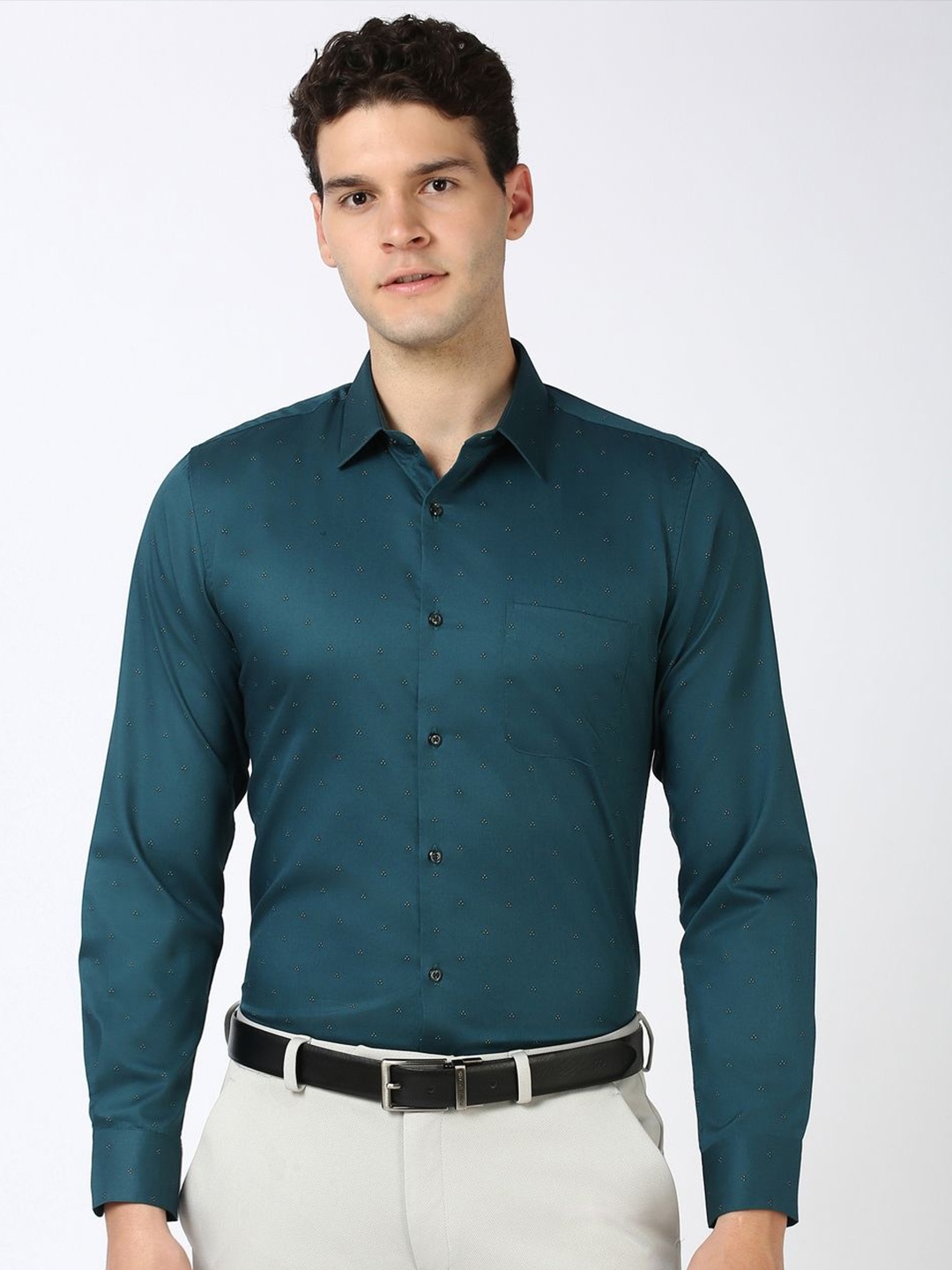 Peter England Men Spread Collar Geometric Printed Cotton Slim Fit Formal Shirt, Green
Peter England Men Spread Collar Geometric Printed Cotton Slim Fit Formal Shirt, Green