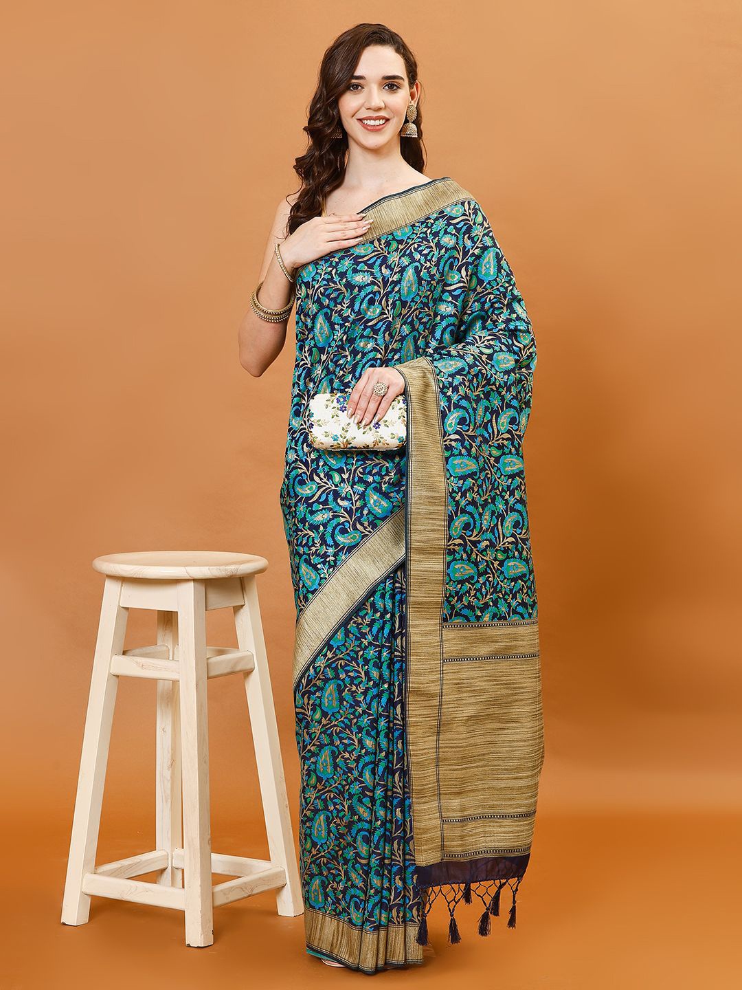 Meena Bazaar Woven Design Zari Art Silk Saree with unstitched blouse piece, Navy blue
Meena Bazaar Woven Design Zari Art Silk Saree with unstitched blouse piece, Navy blue