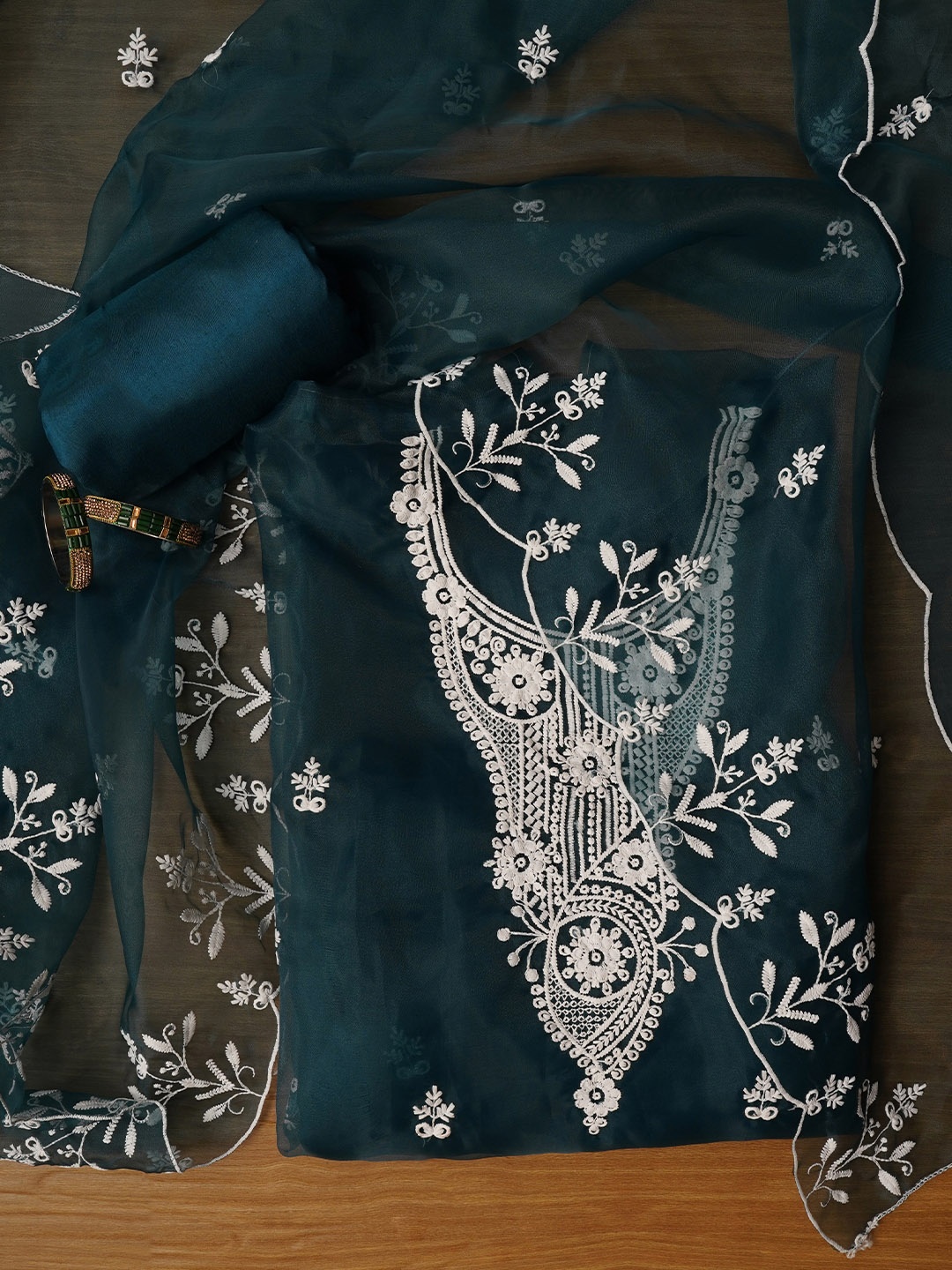 Jaipur Kurti Ethnic Motifs Embroidered Organza Dress Material with Dupatta, Teal
Jaipur Kurti Ethnic Motifs Embroidered Organza Dress Material with Dupatta, Teal