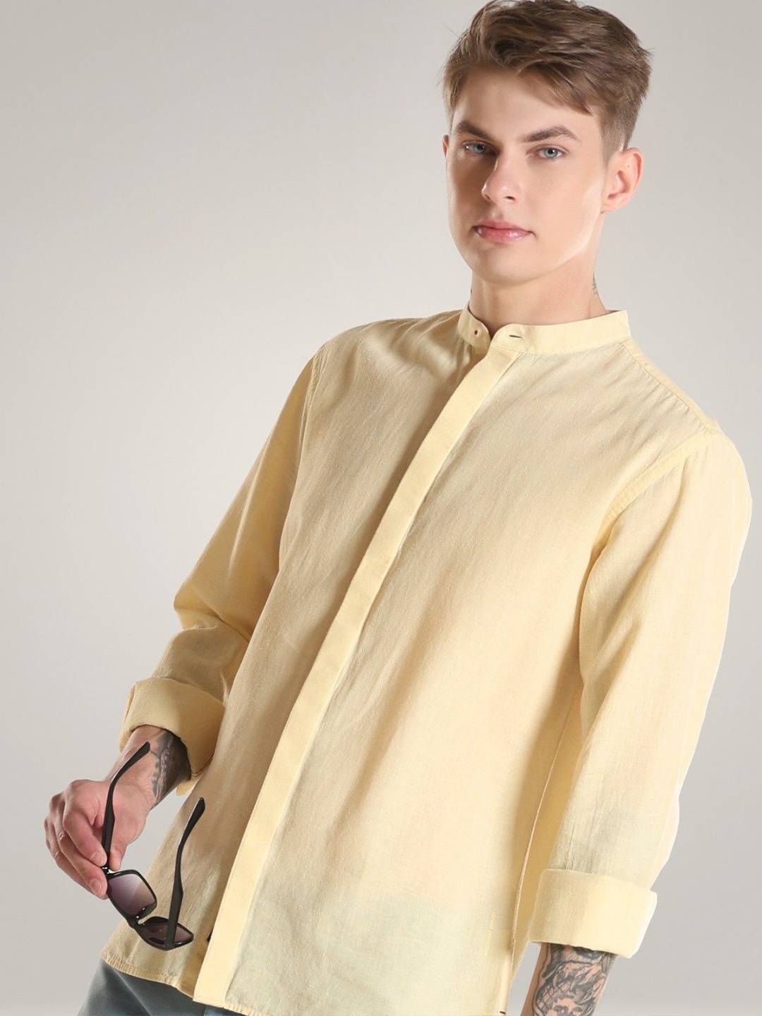 TURMS Anti Stain Anti Odor Water Repellent Mandarin Collar Cotton Rich Linen Shirt, Yellow
TURMS Anti Stain Anti Odor Water Repellent Mandarin Collar Cotton Rich Linen Shirt, Yellow