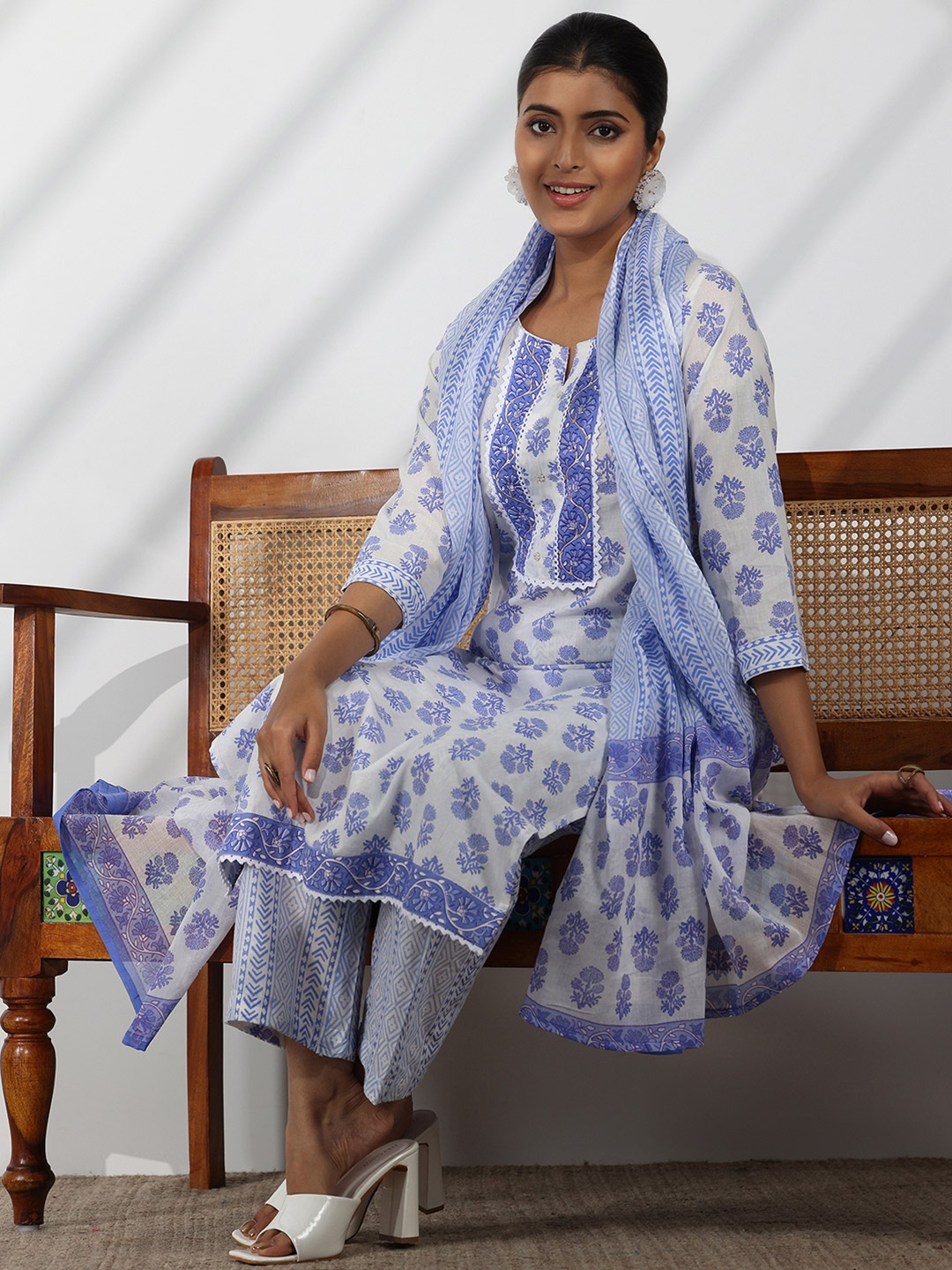 Libas Floral Printed Mirror Work Pure Cotton Straight Kurta With Trousers & Dupatta, Off white
Libas Floral Printed Mirror Work Pure Cotton Straight Kurta With Trousers & Dupatta, Off white