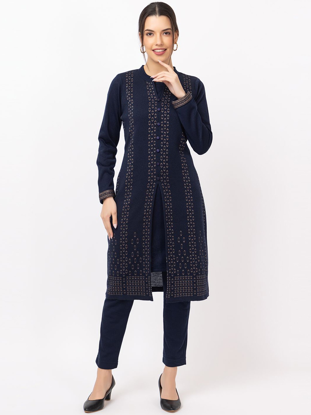 KEIKO Ethnic Motifs Printed Mandarin Collar Straight Kurta with Trousers, Navy blue
KEIKO Ethnic Motifs Printed Mandarin Collar Straight Kurta with Trousers, Navy blue