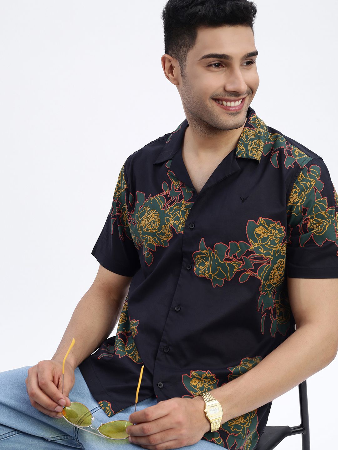 SHOWOFF Men Standard Cuban Collar Floral Printed Cotton Slim Fit Casual Shirt, Black
SHOWOFF Men Standard Cuban Collar Floral Printed Cotton Slim Fit Casual Shirt, Black