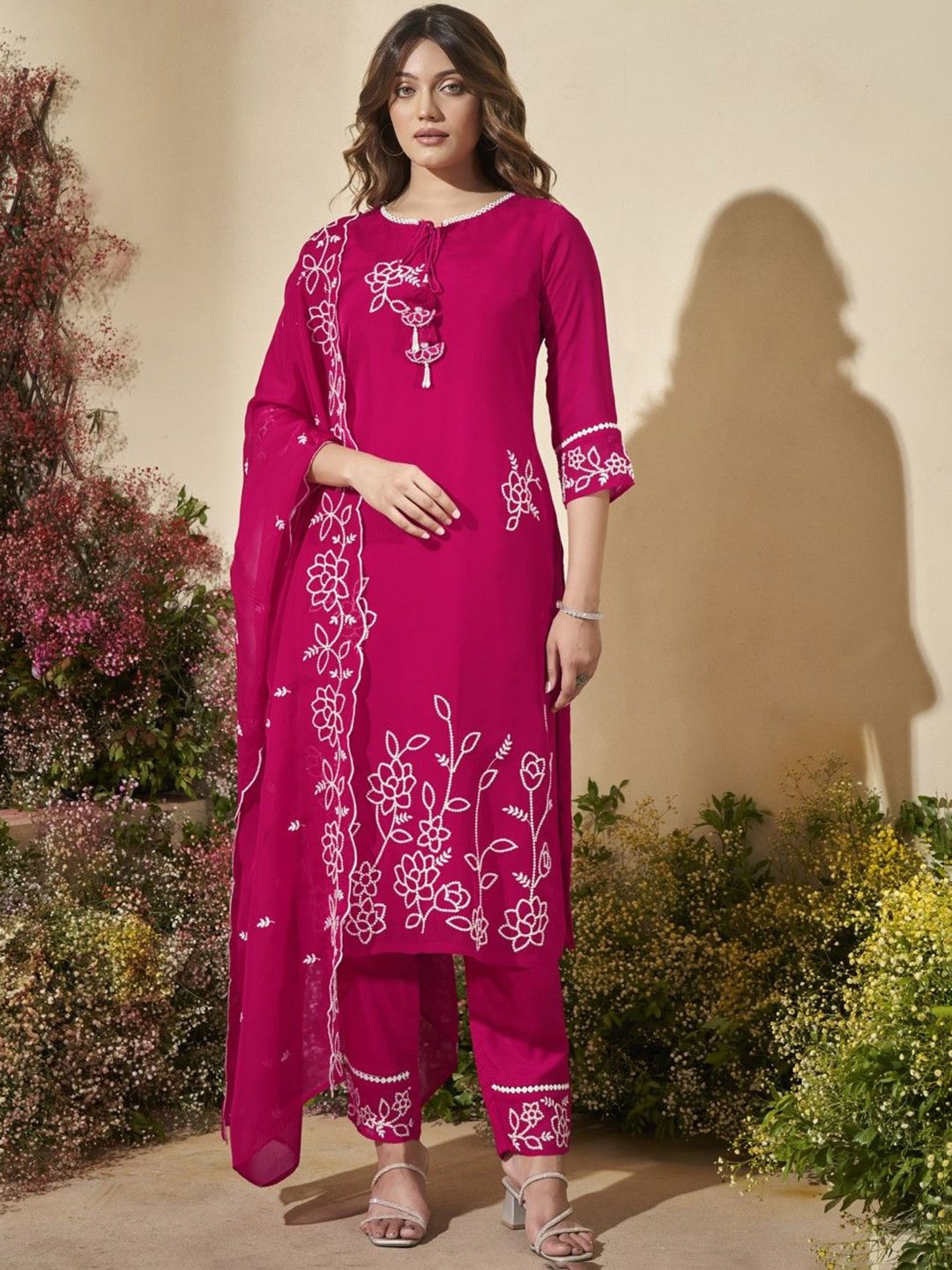 AUTUMN LANE Floral Embroidered Thread Work Tie-up Neck Kurta with Trouser & Dupatta, Magenta
AUTUMN LANE Floral Embroidered Thread Work Tie-up Neck Kurta with Trouser & Dupatta, Magenta