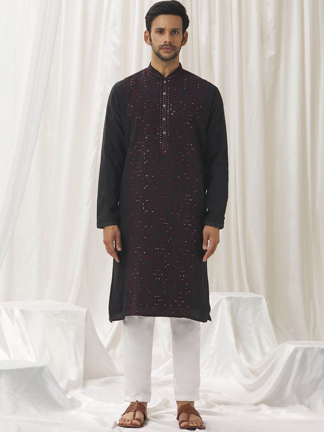 Alaya Advani Floral Embroidered Mirror Work Silk Cotton Straight Kurta with Trousers, Black
Alaya Advani Floral Embroidered Mirror Work Silk Cotton Straight Kurta with Trousers, Black