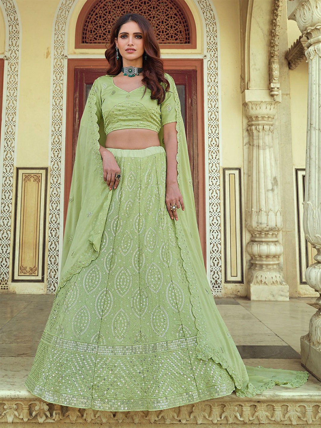 ODETTE Floral Embroidered Sequinned Semi-Stitched Lehenga & Blouse With Dupatta, Green
ODETTE Floral Embroidered Sequinned Semi-Stitched Lehenga & Blouse With Dupatta, Green