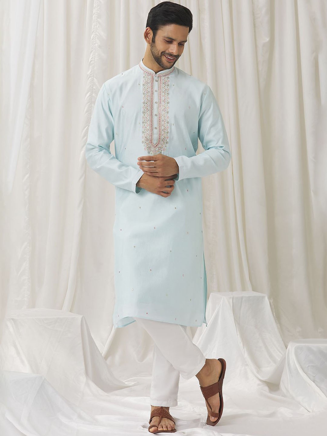 Alaya Advani Floral Embroidered Mirror Work Silk Cotton Straight Kurta with Trousers, Blue
Alaya Advani Floral Embroidered Mirror Work Silk Cotton Straight Kurta with Trousers, Blue