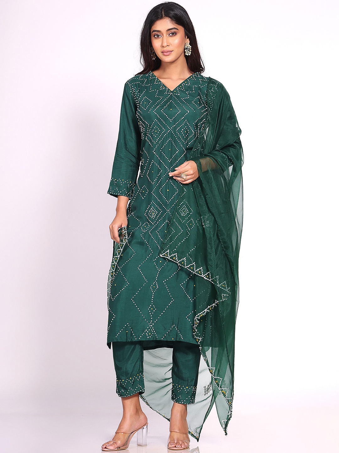 ORAT Bandhani Embroidered Pure Silk Straight Kurta With Trousers & Dupatta, Green
ORAT Bandhani Embroidered Pure Silk Straight Kurta With Trousers & Dupatta, Green
