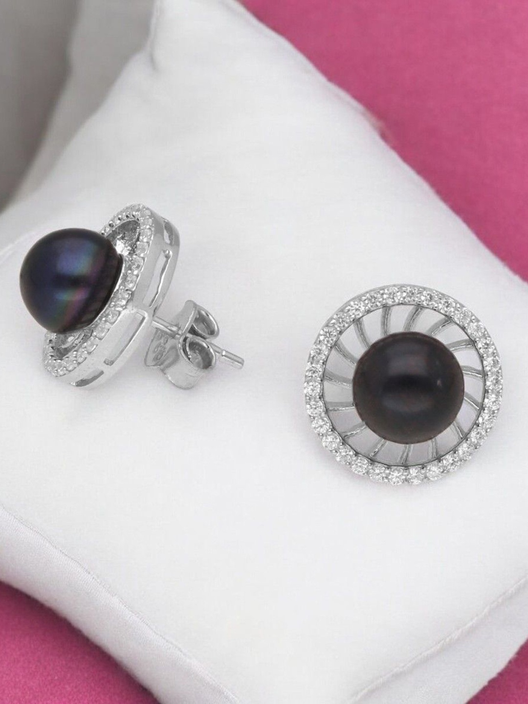 Sri Jagdamba Pearls Dealer Silver Plated 925 Sterling Silver Circular Studs Earrings, Black
Sri Jagdamba Pearls Dealer Silver Plated 925 Sterling Silver Circular Studs Earrings, Black