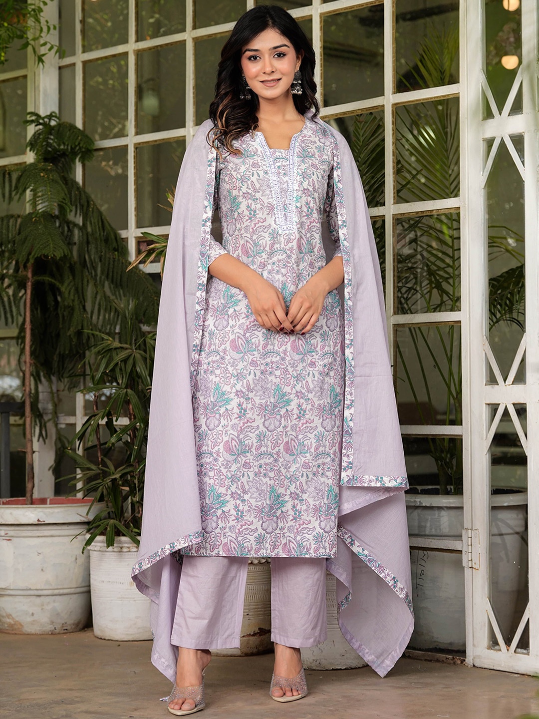 Hatheli Floral Printed Sequinned Pure Cotton Straight Kurta with Trousers & Dupatta, Lavender
Hatheli Floral Printed Sequinned Pure Cotton Straight Kurta with Trousers & Dupatta, Lavender