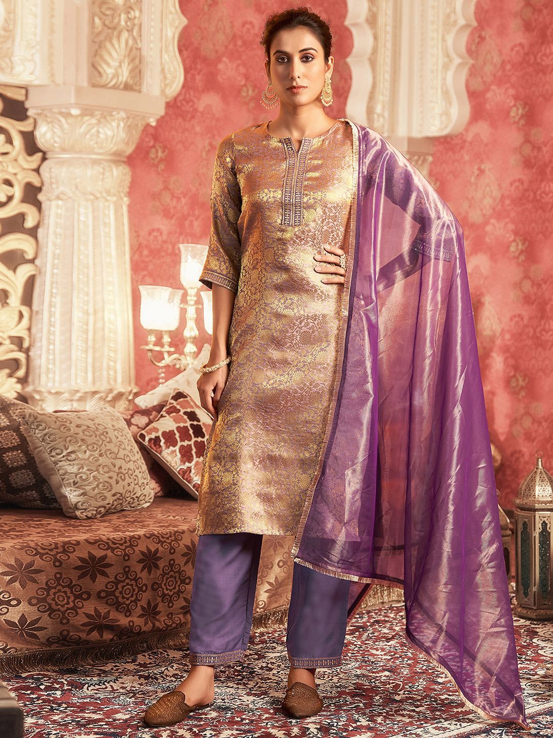 SKYLEE Ethnic Motifs Woven Design Sequinned Jacquard Straight Kurta With Trouser & Dupatta, Purple
SKYLEE Ethnic Motifs Woven Design Sequinned Jacquard Straight Kurta With Trouser & Dupatta, Purple