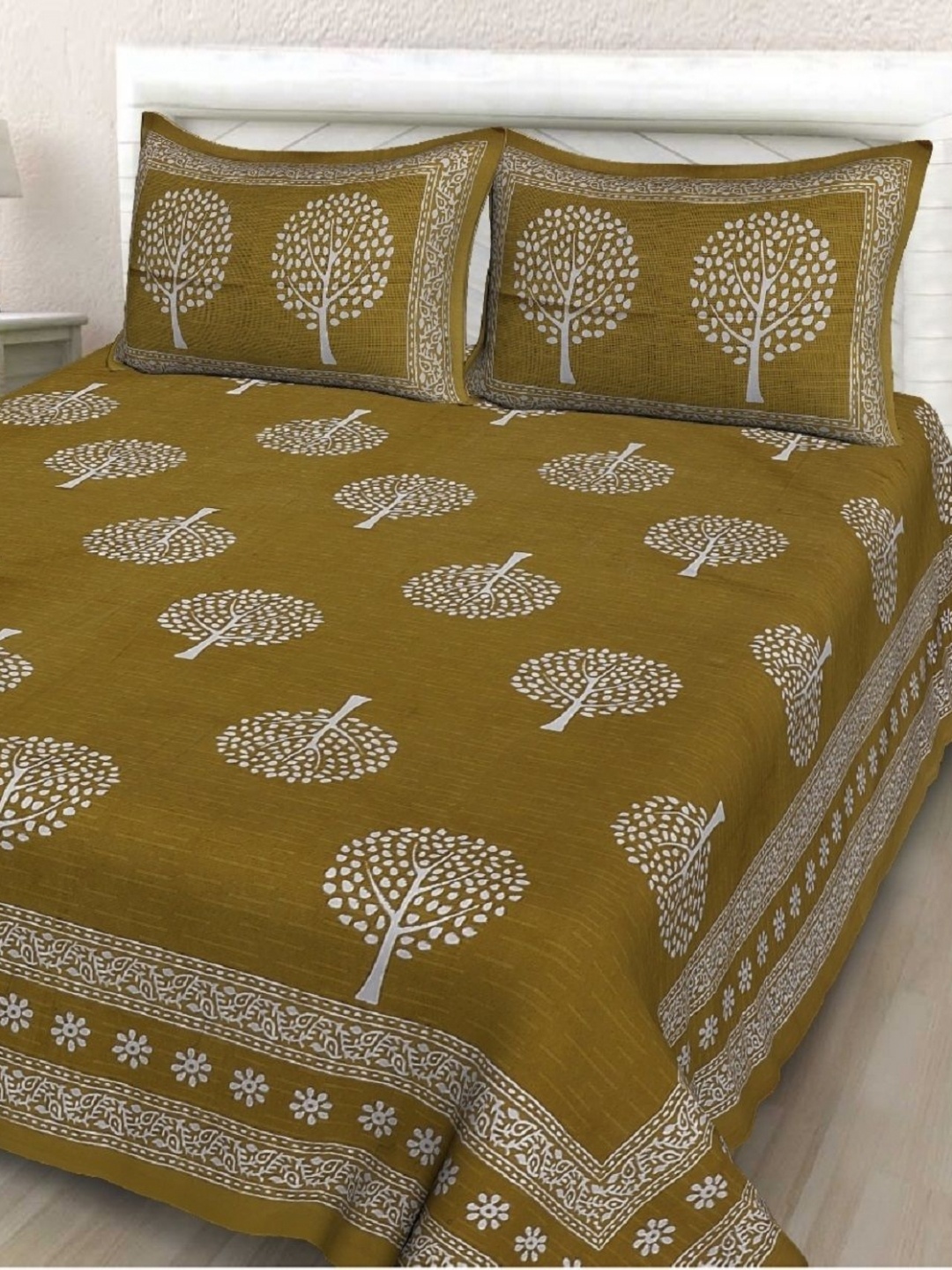 AYAT COLLECTION Brown Floral Printed Pure Cotton 144 TC Queen Bedsheet & 2 Pillow Covers
AYAT COLLECTION Brown Floral Printed Pure Cotton 144 TC Queen Bedsheet & 2 Pillow Covers