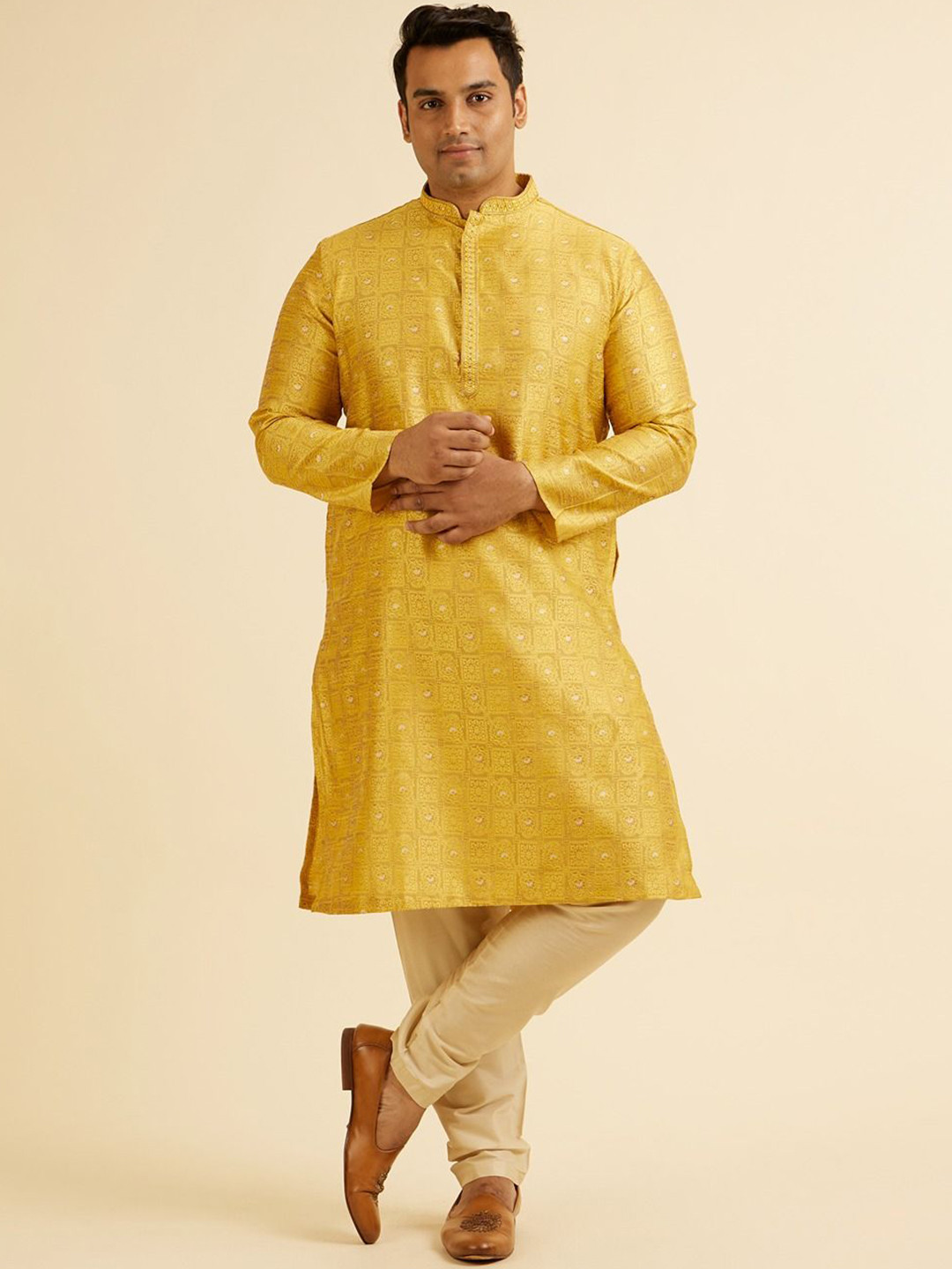 Manyavar Ethnic Motifs Woven Design Regular Thread Work Brocade Kurta With Pyjama, Mustard
Manyavar Ethnic Motifs Woven Design Regular Thread Work Brocade Kurta With Pyjama, Mustard