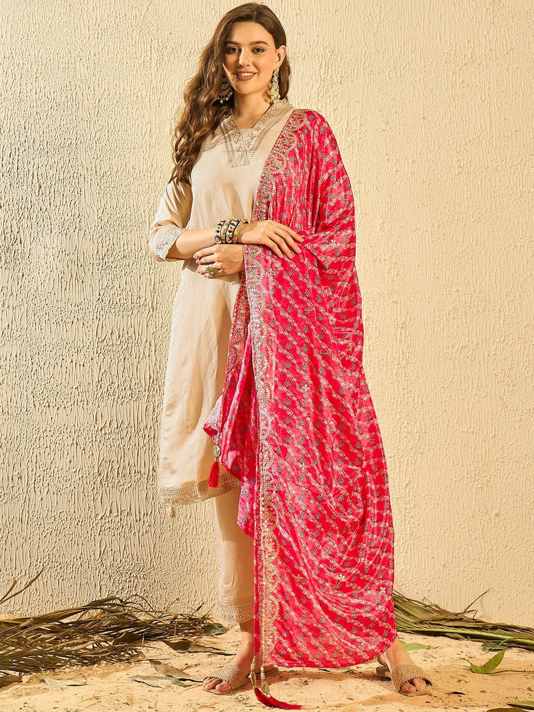 SERONA FABRICS Floral Yoke Design Thread Work Straight Kurta with Trousers & Dupatta, Beige
SERONA FABRICS Floral Yoke Design Thread Work Straight Kurta with Trousers & Dupatta, Beige