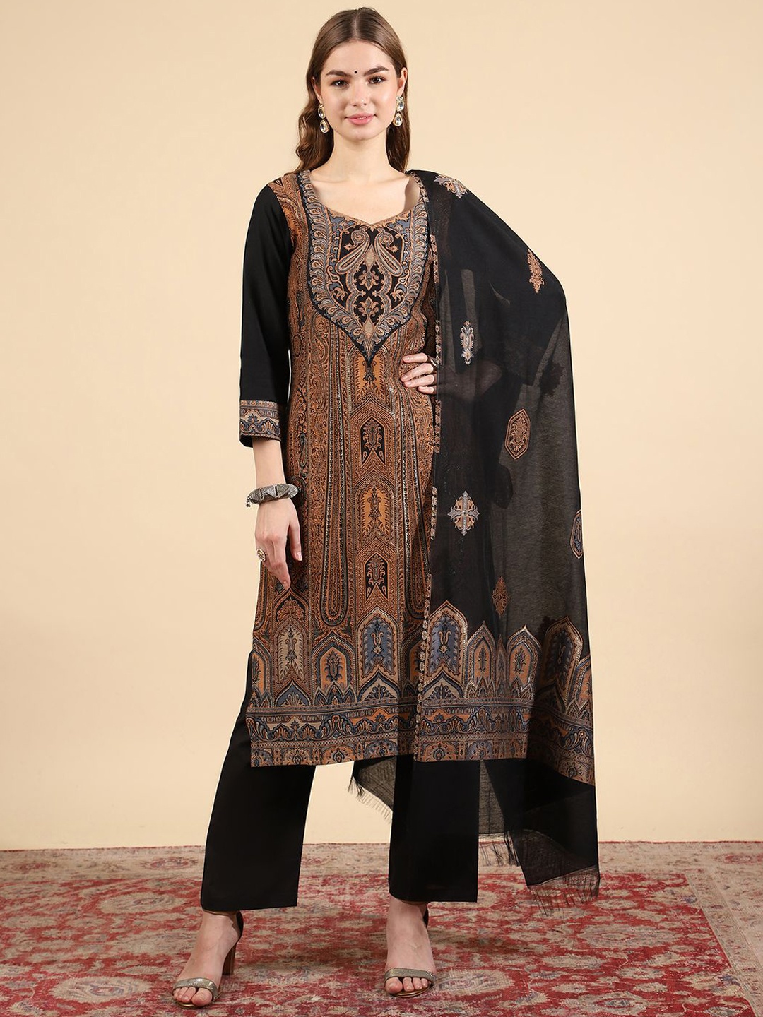 KIDAR Ethnic Motifs Woven Design Jacquard Straight Kurta With Trousers & With Dupatta, Black
KIDAR Ethnic Motifs Woven Design Jacquard Straight Kurta With Trousers & With Dupatta, Black