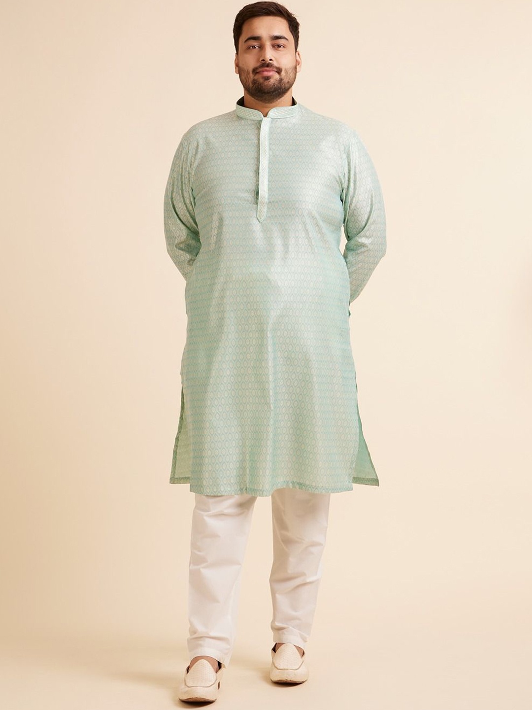 Manyavar Plus Size Ethnic Motifs Woven Design Regular Thread Work Kurta With Pyjama, Green
Manyavar Plus Size Ethnic Motifs Woven Design Regular Thread Work Kurta With Pyjama, Green