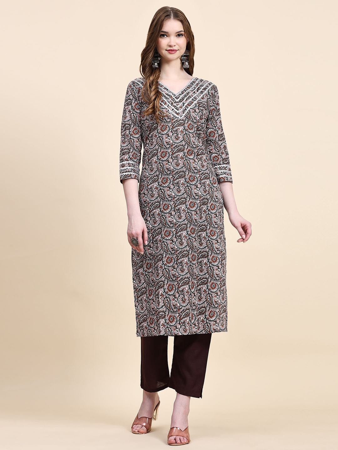 Suha Women Ethnic Motifs Printed Regular Gotta Patti Pure Cotton Kurta with Trousers, Brown
Suha Women Ethnic Motifs Printed Regular Gotta Patti Pure Cotton Kurta with Trousers, Brown