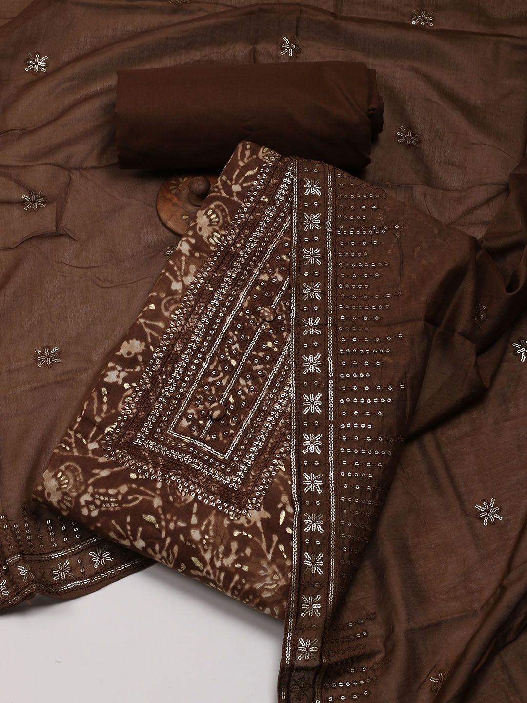 Meena Bazaar Floral Embroidered Beads and Stones Detail Unstitched Dress Material, Brown
Meena Bazaar Floral Embroidered Beads and Stones Detail Unstitched Dress Material, Brown