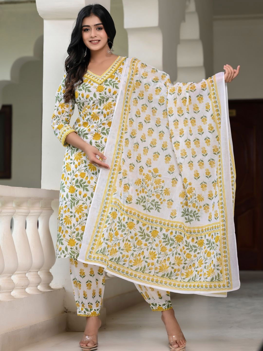 RANI PRINTS Women Floral Printed Regular Thread Work Pure Cotton Kurta with Trousers & With Dupatta, Mustard
RANI PRINTS Women Floral Printed Regular Thread Work Pure Cotton Kurta with Trousers & With Dupatta, Mustard