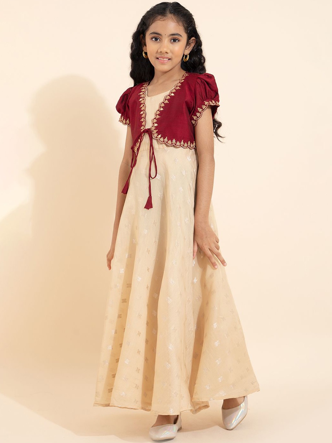 Maybell Girls Ethnic Motifs Self Design Silk Fit & Flare Maxi Ethnic Dress & Coat, Beige
Maybell Girls Ethnic Motifs Self Design Silk Fit & Flare Maxi Ethnic Dress & Coat, Beige