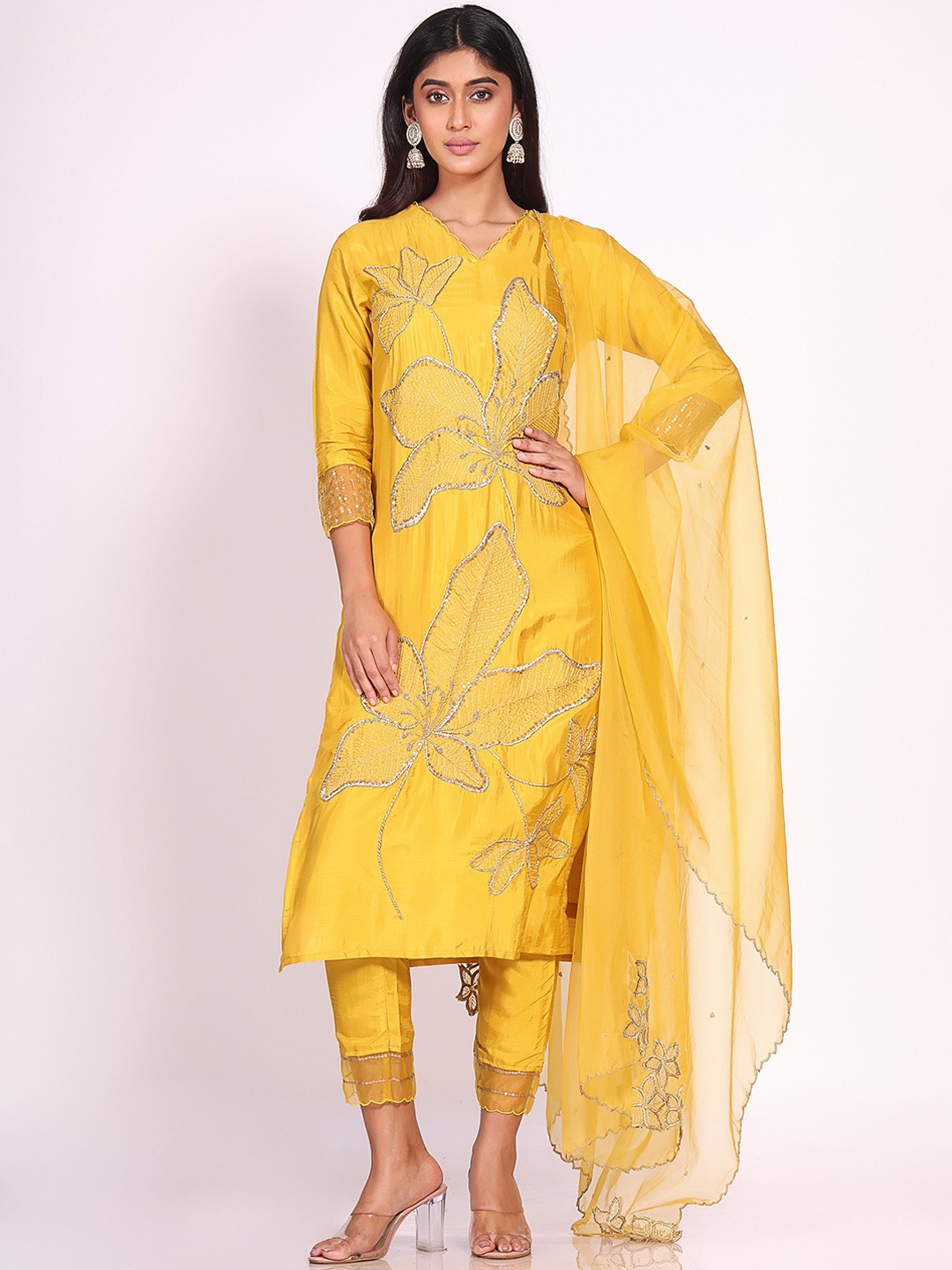 ORAT Ethnic Motifs Embroidered Sequinned Pure Silk Kurta With Trousers & Dupatta, Yellow
ORAT Ethnic Motifs Embroidered Sequinned Pure Silk Kurta With Trousers & Dupatta, Yellow
