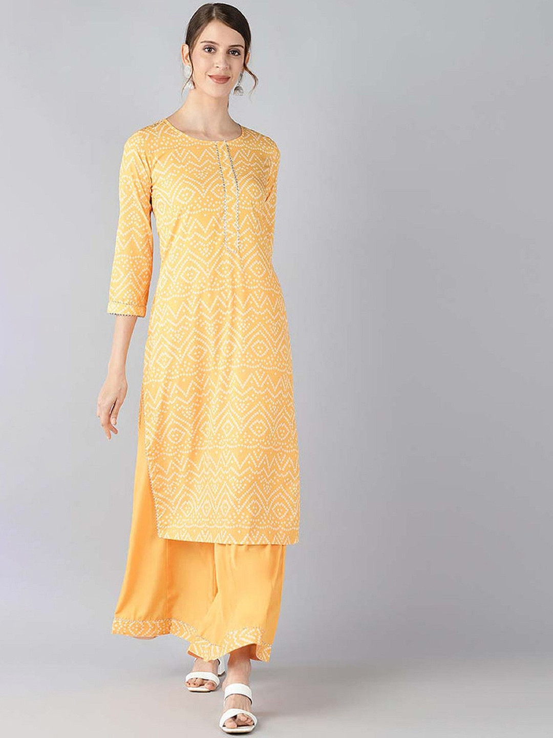 MAHALASA Women Ethnic Motifs Printed Regular Silk Crepe Kurti with Palazzos, Yellow
MAHALASA Women Ethnic Motifs Printed Regular Silk Crepe Kurti with Palazzos, Yellow