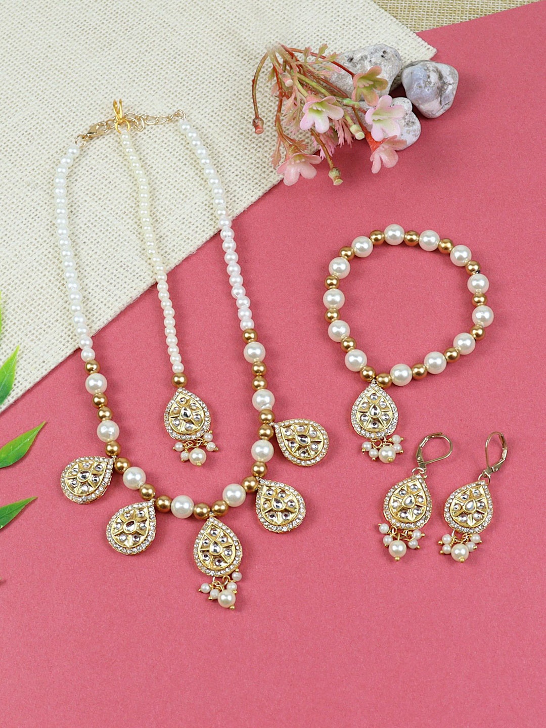 Asthetika Kids Girls Kundan Stone Studded & Beaded Necklace & Earrings Maang Tika Bracelet, Gold
Asthetika Kids Girls Kundan Stone Studded & Beaded Necklace & Earrings Maang Tika Bracelet, Gold