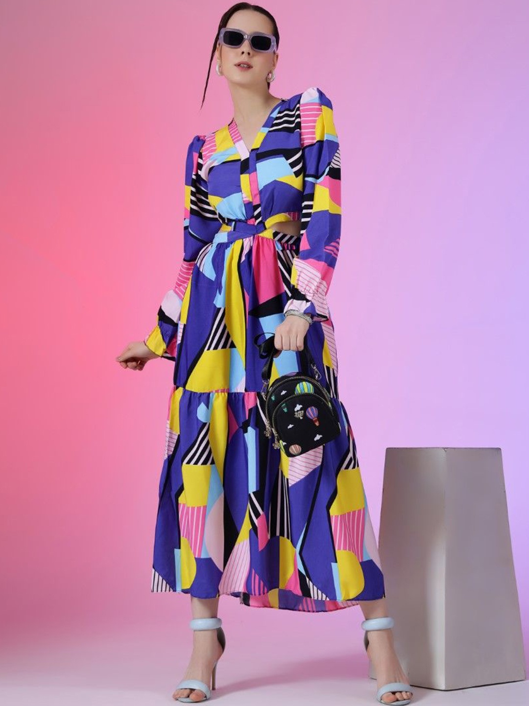 Raiyani Enterprise Women Abstract Printed Cut-Outs Fit & Flare Maxi Dress, Blue
Raiyani Enterprise Women Abstract Printed Cut-Outs Fit & Flare Maxi Dress, Blue