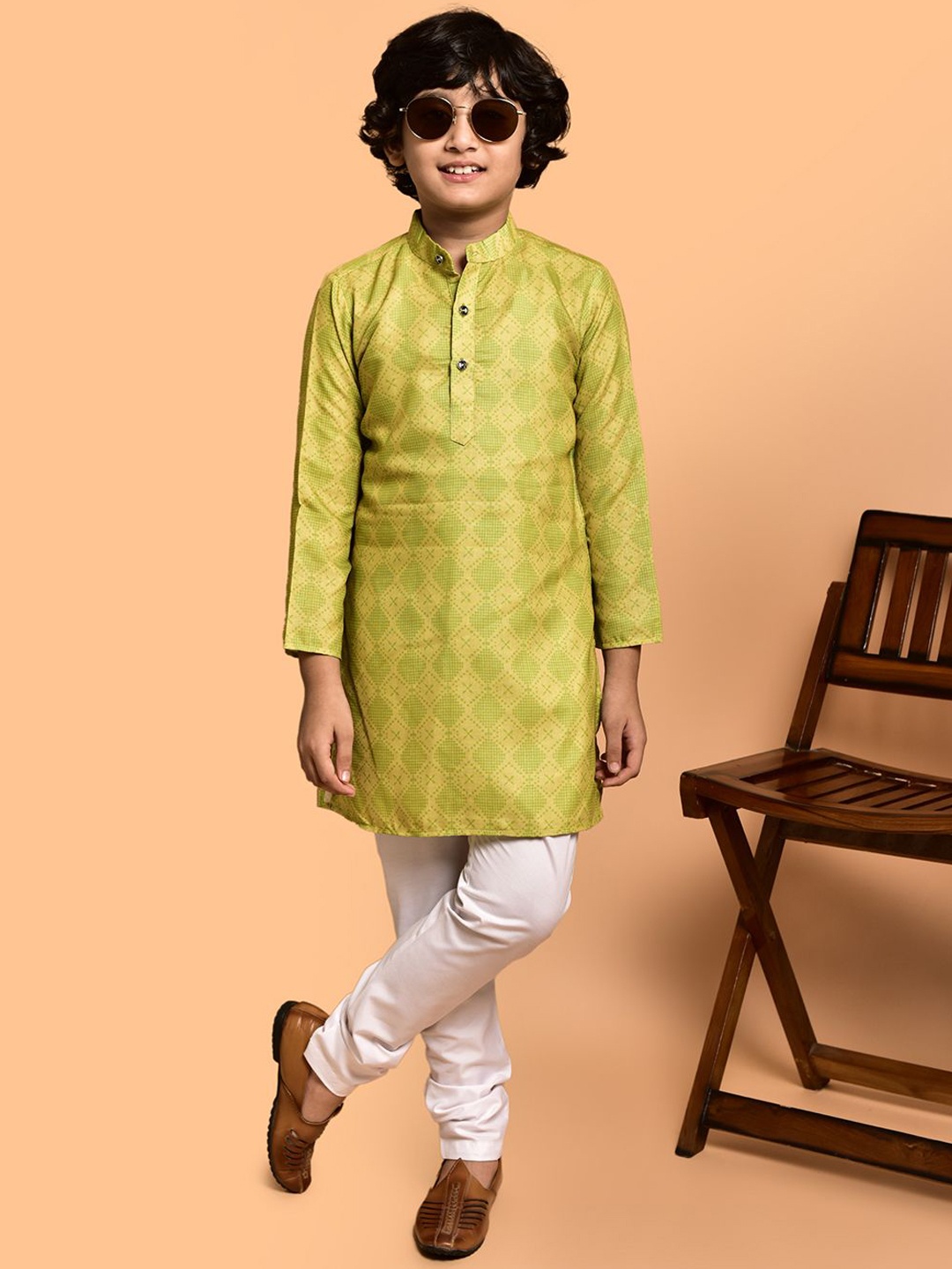 PRINTCULTR Boys Geometric Printed Mandarin Collar Pure Cotton Straight Kurta, Yellow
PRINTCULTR Boys Geometric Printed Mandarin Collar Pure Cotton Straight Kurta, Yellow