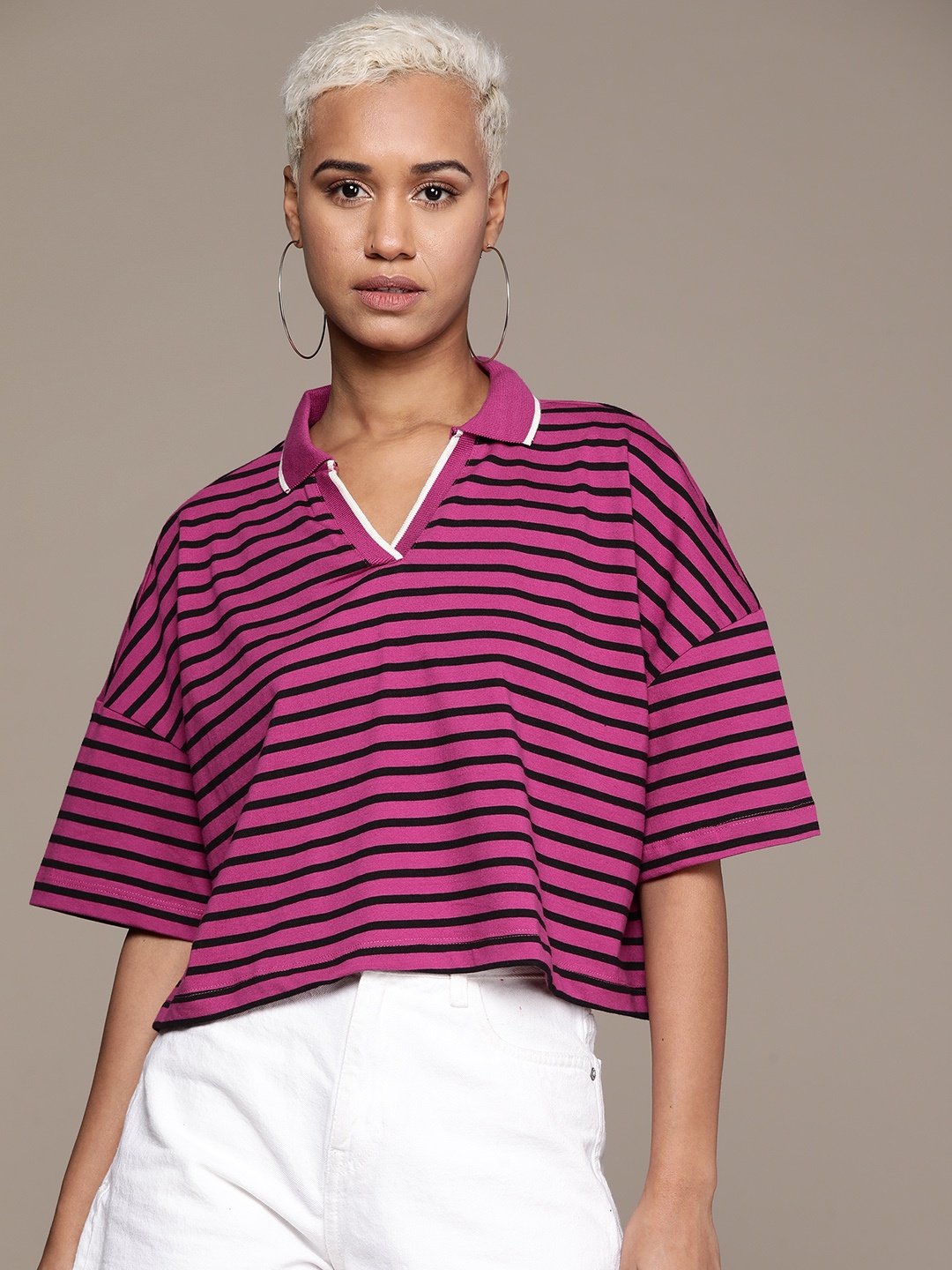 The Roadster Lifestyle Co. Striped Drop-Shoulder Sleeves Pure Cotton Boxy Polo T-shirt, Fuchsia
The Roadster Lifestyle Co. Striped Drop-Shoulder Sleeves Pure Cotton Boxy Polo T-shirt, Fuchsia