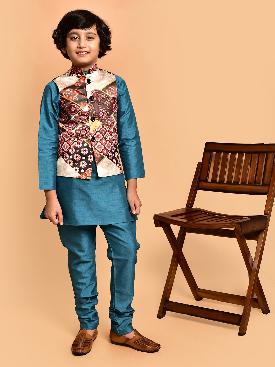 PRINTCULTR Boys Band Collar Neck Three-Quarter Sleeves Kurta & Churidar With Nehru Jacket, Blue
PRINTCULTR Boys Band Collar Neck Three-Quarter Sleeves Kurta & Churidar With Nehru Jacket, Blue
