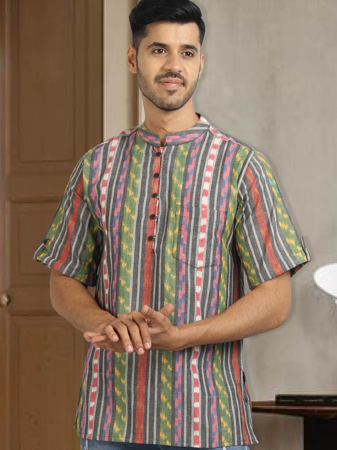 Tesmare Ikat printed Mandarin Collar Roll-Up Sleeves Pure Cotton Straight Kurta, Green
Tesmare Ikat printed Mandarin Collar Roll-Up Sleeves Pure Cotton Straight Kurta, Green