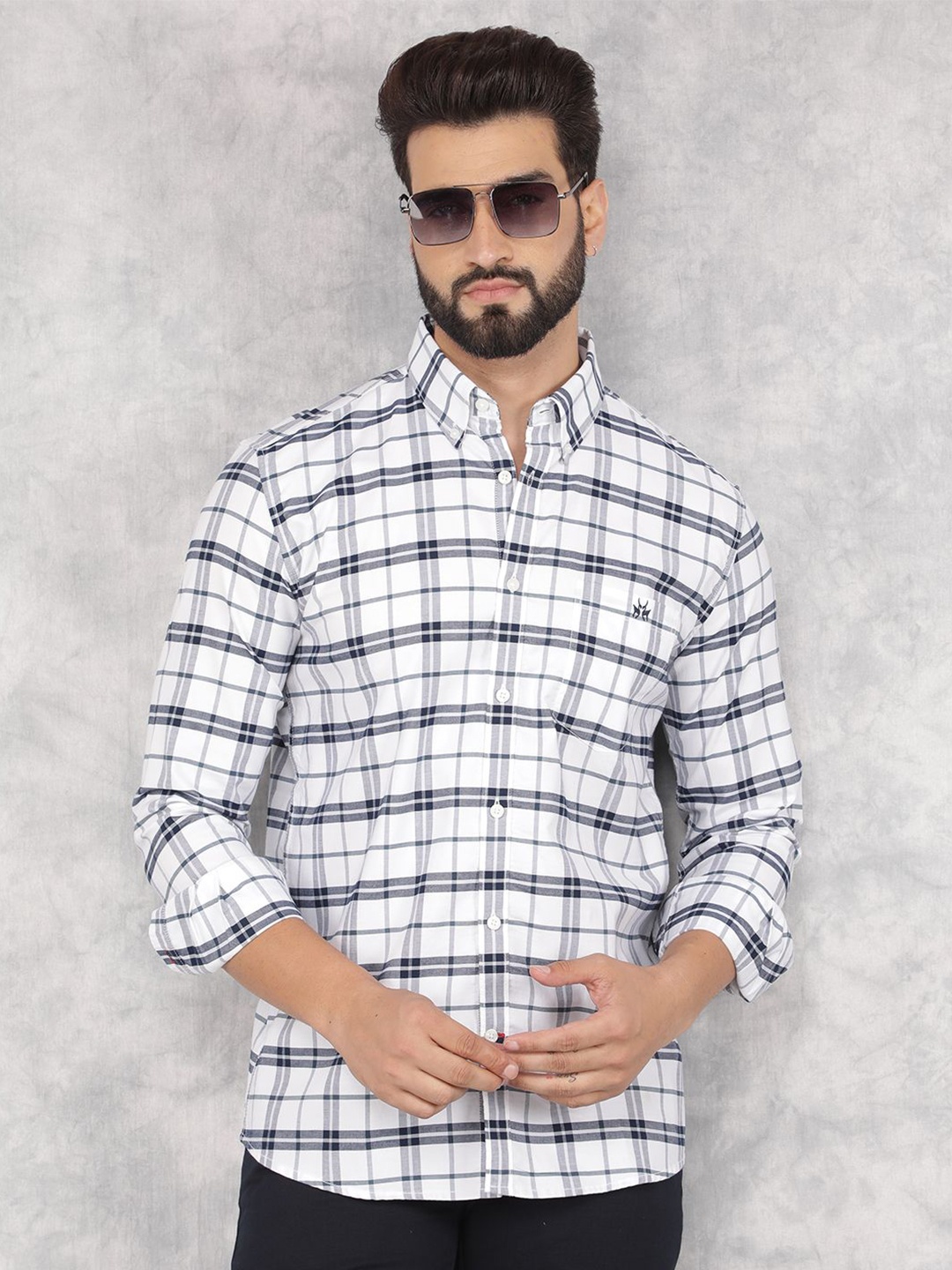 Crimsoune Club Men Smart Button-Down Collar Tartan Checked Cotton Slim Fit Casual Shirt, White
Crimsoune Club Men Smart Button-Down Collar Tartan Checked Cotton Slim Fit Casual Shirt, White