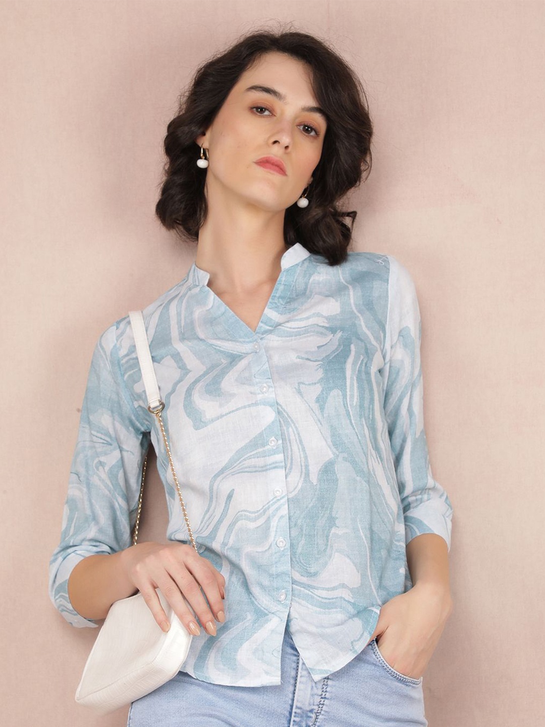 Crimsoune Club Women Smart Mandarin Collar Abstract Printed Cotton Slim Fit Casual Shirt, Blue
Crimsoune Club Women Smart Mandarin Collar Abstract Printed Cotton Slim Fit Casual Shirt, Blue