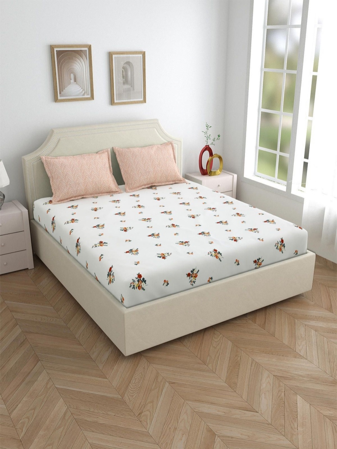 Salona Bichona Orange Printed 180 TC Pure Cotton Queen Bedsheet with 2 Pillow Covers
Salona Bichona Orange Printed 180 TC Pure Cotton Queen Bedsheet with 2 Pillow Covers