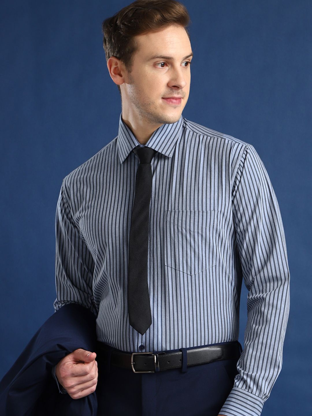 Hancock Men Standard Spread Collar Vertical Striped Cotton Slim Fit Formal Shirt, Blue
Hancock Men Standard Spread Collar Vertical Striped Cotton Slim Fit Formal Shirt, Blue