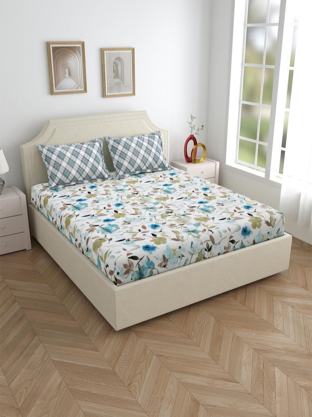 Salona Bichona Blue Floral Printed 180 TC Pure Cotton King Bedsheet With 2 Pillow Covers
Salona Bichona Blue Floral Printed 180 TC Pure Cotton King Bedsheet With 2 Pillow Covers