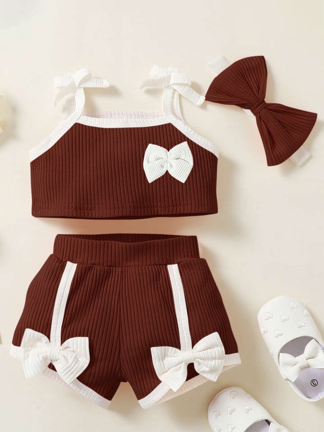 Emblica Kids-Girls Self Design Shoulder Straps Casual T-shirt With Shorts & Bow, Maroon
Emblica Kids-Girls Self Design Shoulder Straps Casual T-shirt With Shorts & Bow, Maroon