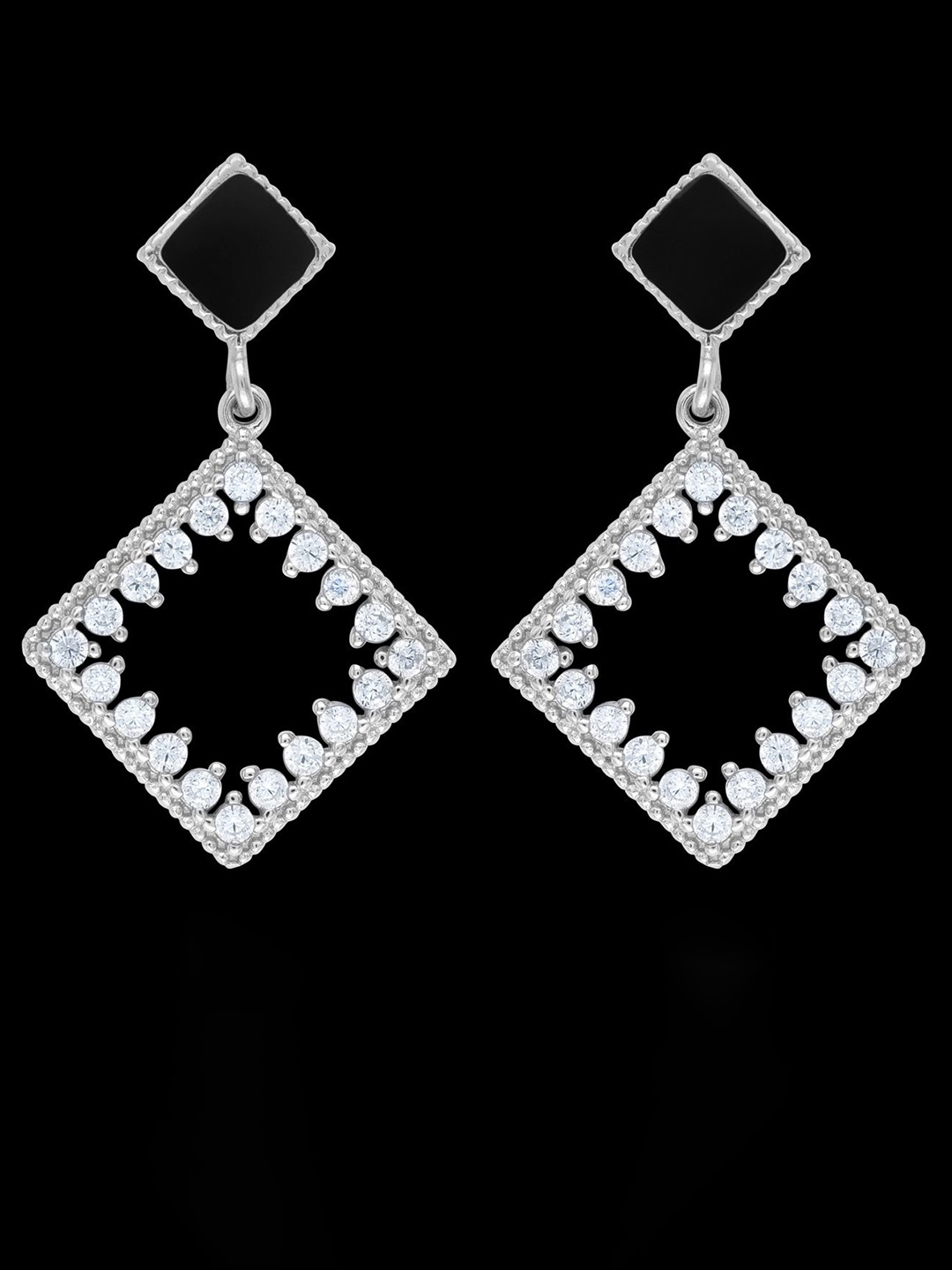 DEESSA 925 Sterling Silver Rhodium Plated Stone Studded Diamond Shaped Drop Earrings
DEESSA 925 Sterling Silver Rhodium Plated Stone Studded Diamond Shaped Drop Earrings