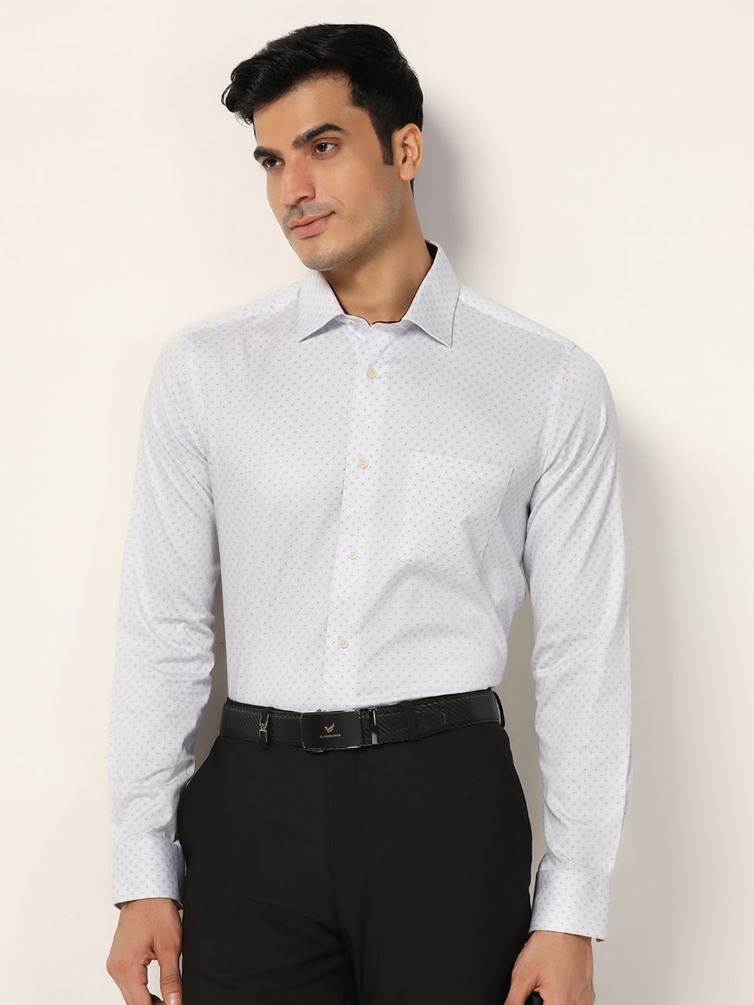 Blackberrys Men India Spread Collar Micro Ditsy Printed Cotton Slim Fit Casual Shirt, White
Blackberrys Men India Spread Collar Micro Ditsy Printed Cotton Slim Fit Casual Shirt, White
