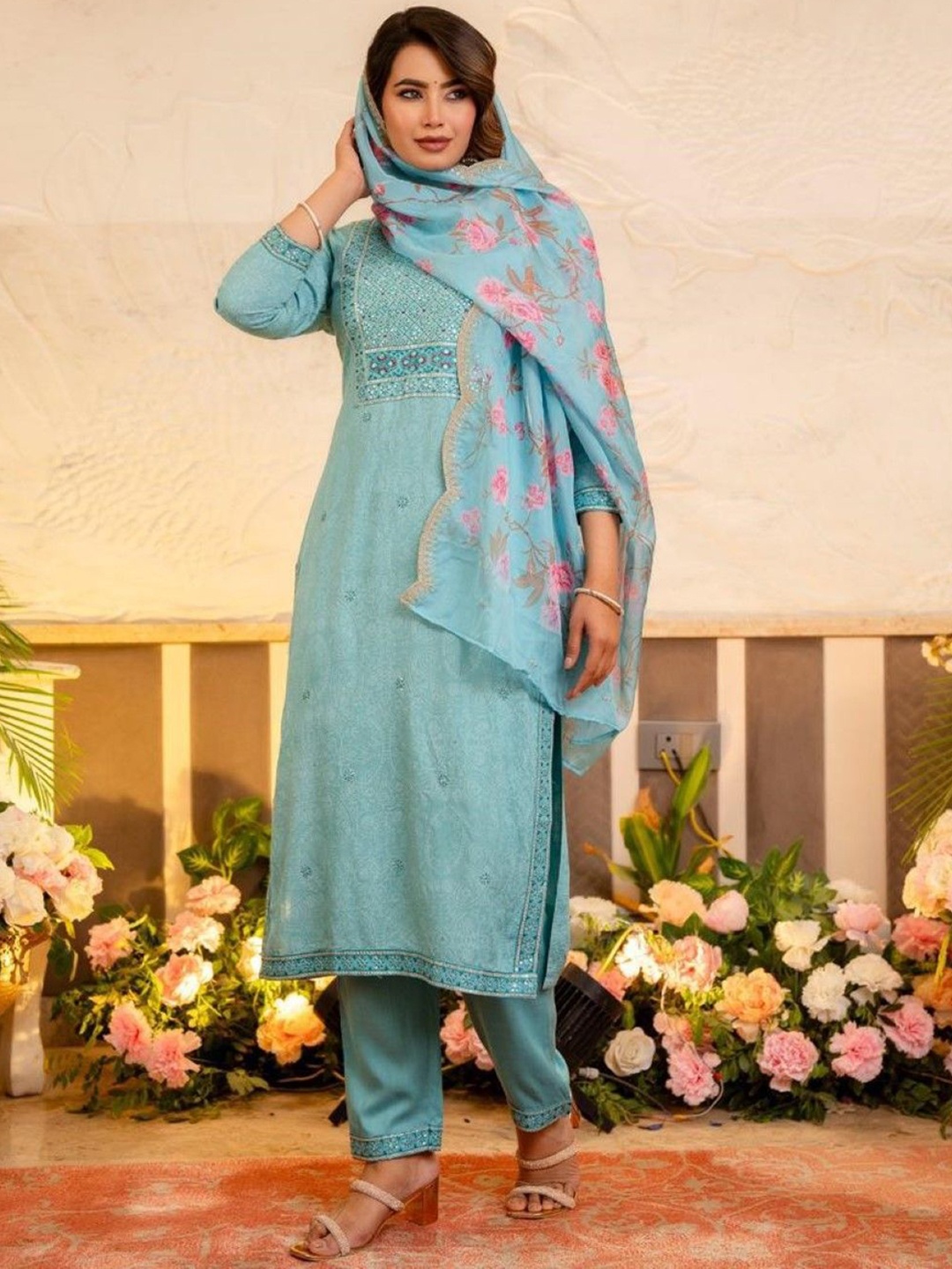 AUTUMN LANE Ethnic Motifs Embroidered Pure Cotton Straight Kurta With Trouser & Dupatta, Blue
AUTUMN LANE Ethnic Motifs Embroidered Pure Cotton Straight Kurta With Trouser & Dupatta, Blue