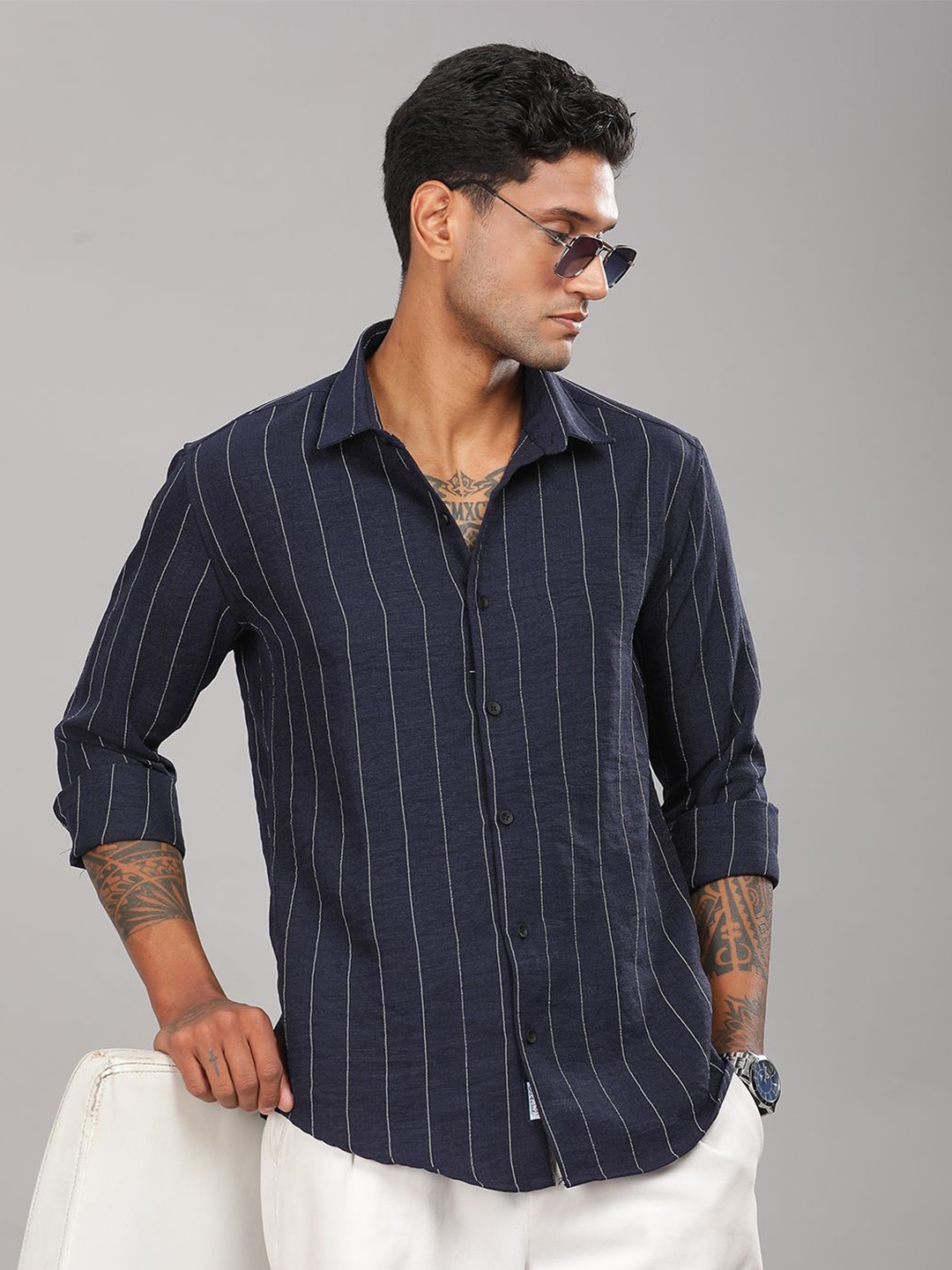 PAUL STREET Men Standard Spread Collar Vertical Striped Slim Fit Casual Shirt, Navy blue
PAUL STREET Men Standard Spread Collar Vertical Striped Slim Fit Casual Shirt, Navy blue