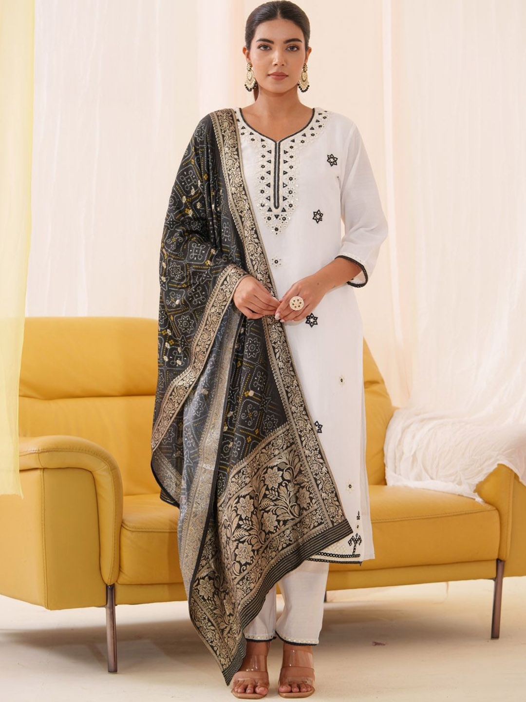 Sangria Ethnic Motifs Embroidered Thread Work Straight Kurta With Trousers & Dupatta, Black
Sangria Ethnic Motifs Embroidered Thread Work Straight Kurta With Trousers & Dupatta, Black
