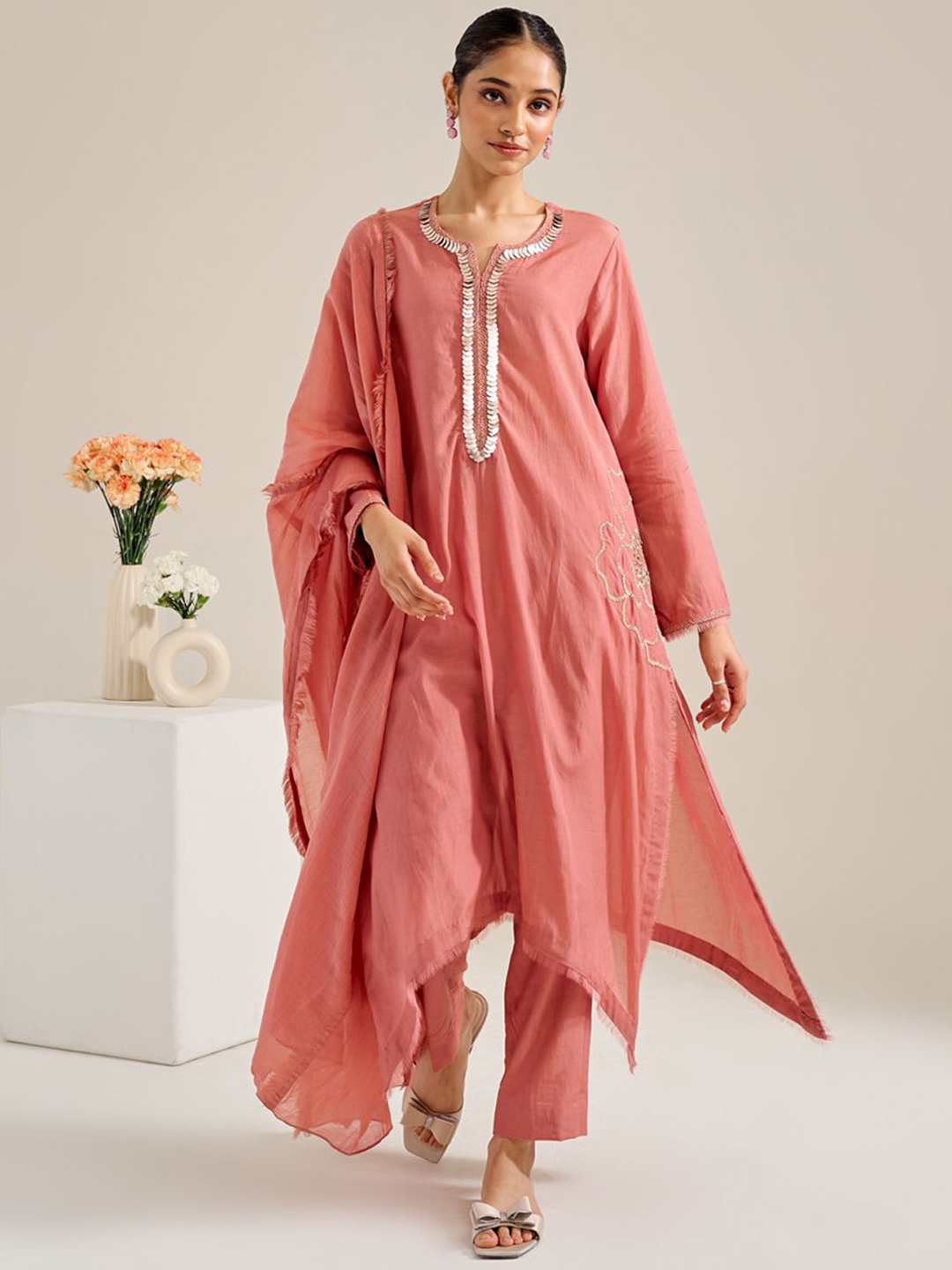 Siyona by Ankurita Floral Embroidered Regular Sequinned Kurta With Trousers & Dupatta, Coral
Siyona by Ankurita Floral Embroidered Regular Sequinned Kurta With Trousers & Dupatta, Coral